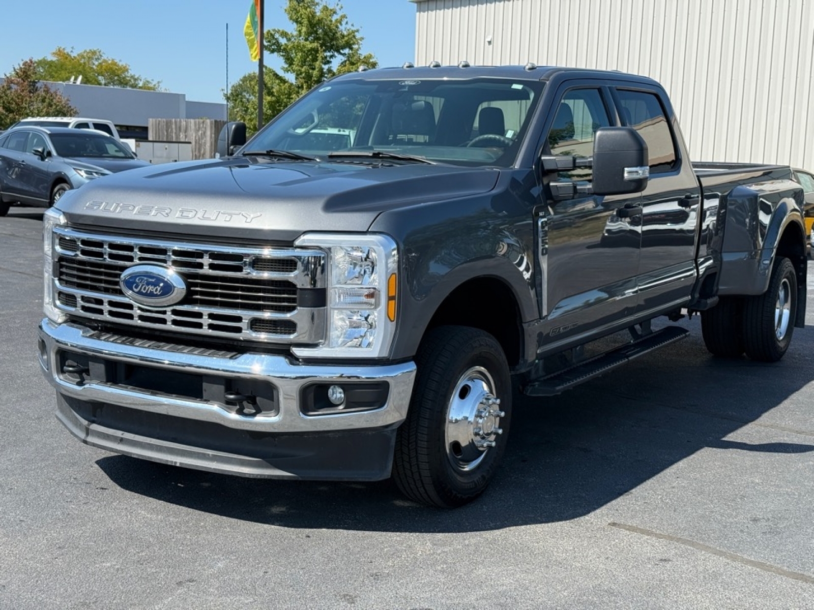 2024 Ford F-350 XLT photo 3