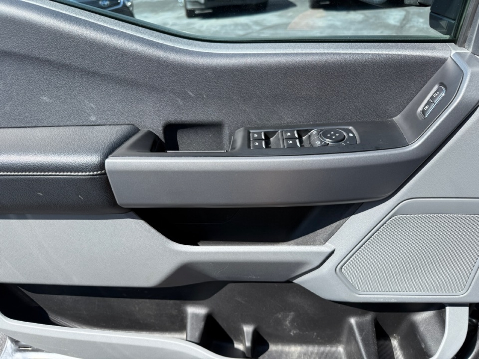 2024 Ford F-350 XLT photo 36