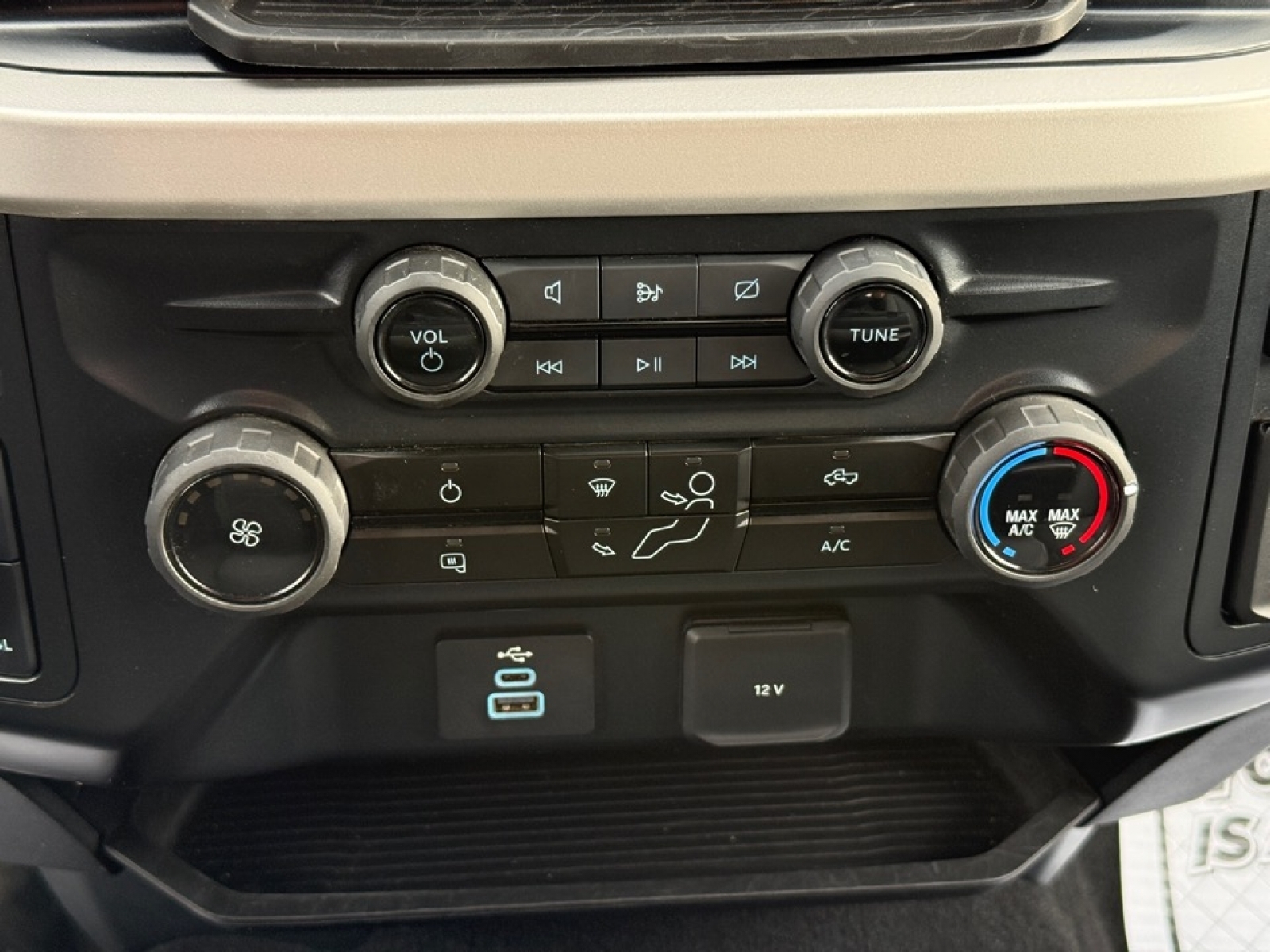 2024 Ford F-350 XLT, 39021, Photo