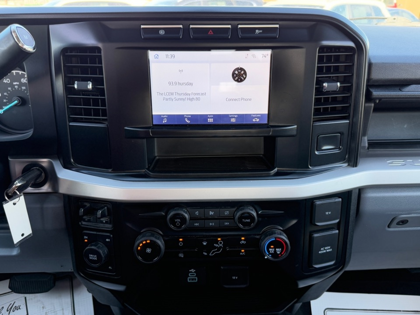 2024 Ford F-350 XLT, 39022, Photo