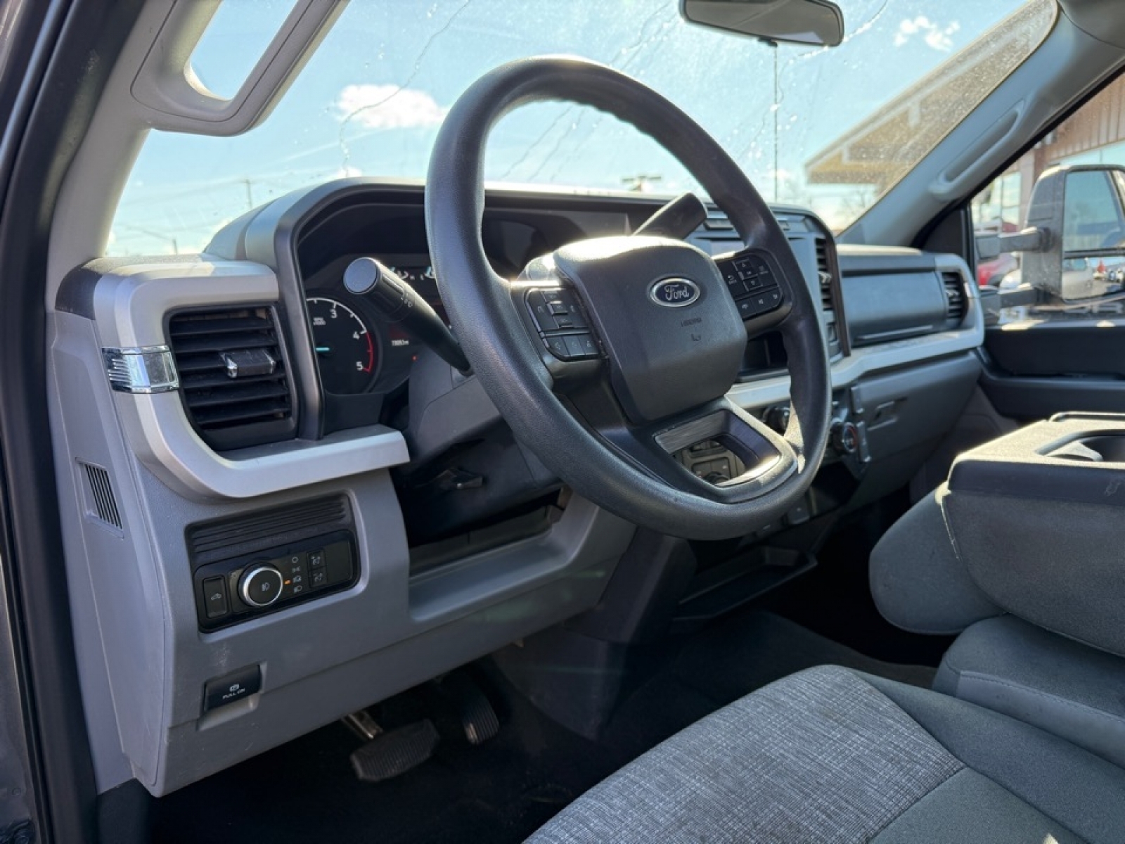 2024 Ford F-350 XLT, 39087, Photo