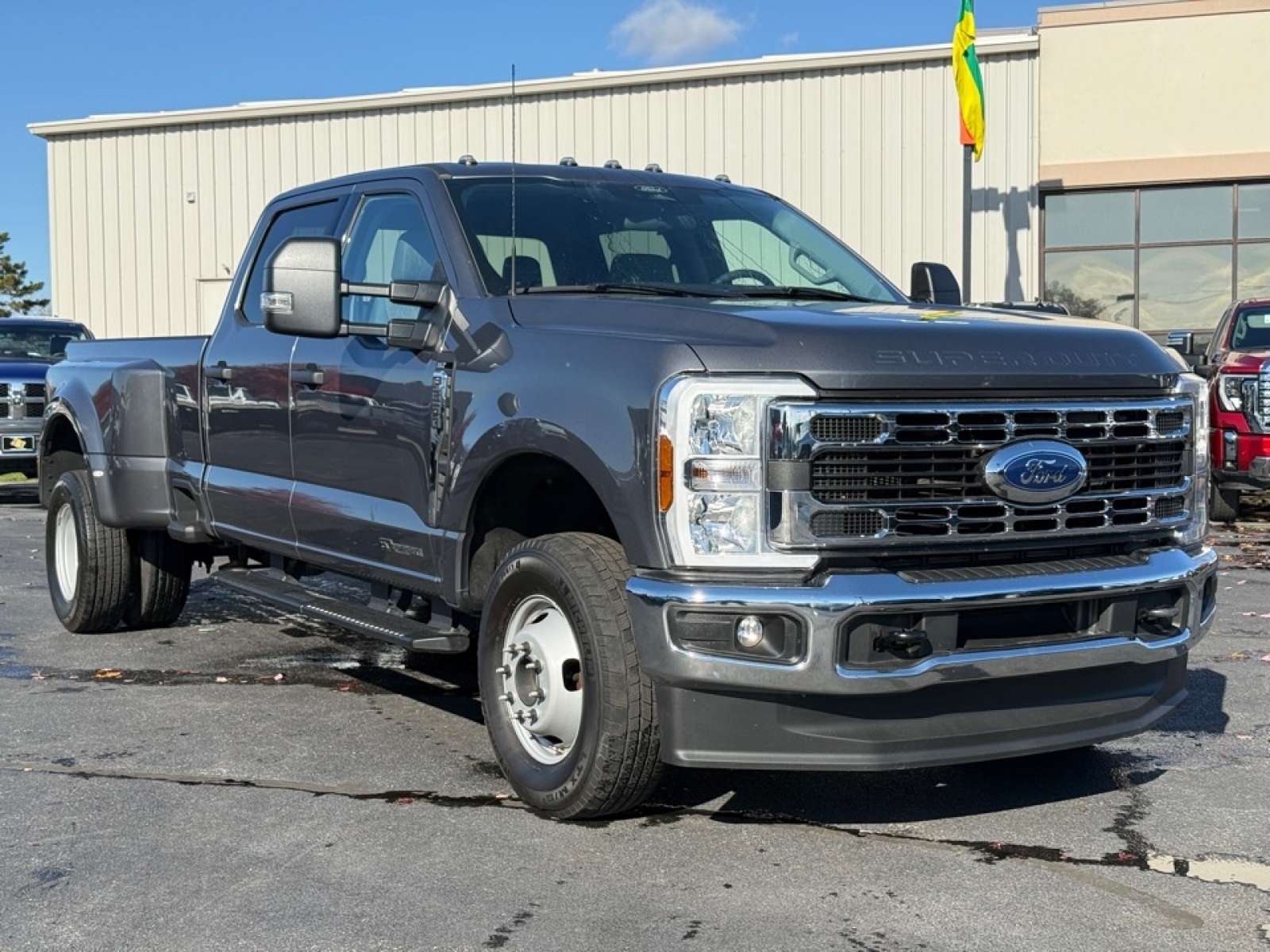 2024 Ford F-350 XLT, 39087, Photo