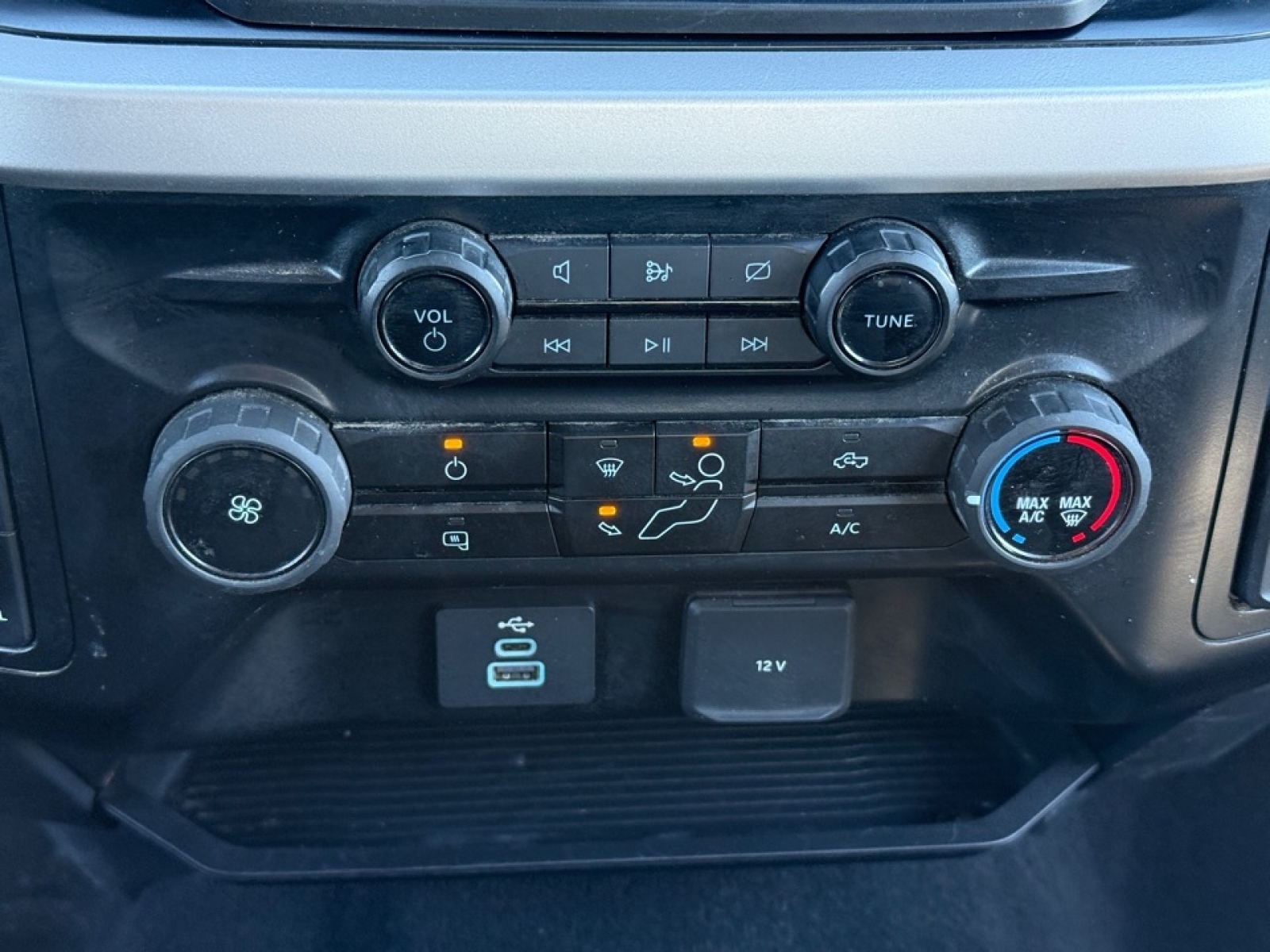 2024 Ford F-350 XLT, 39087, Photo