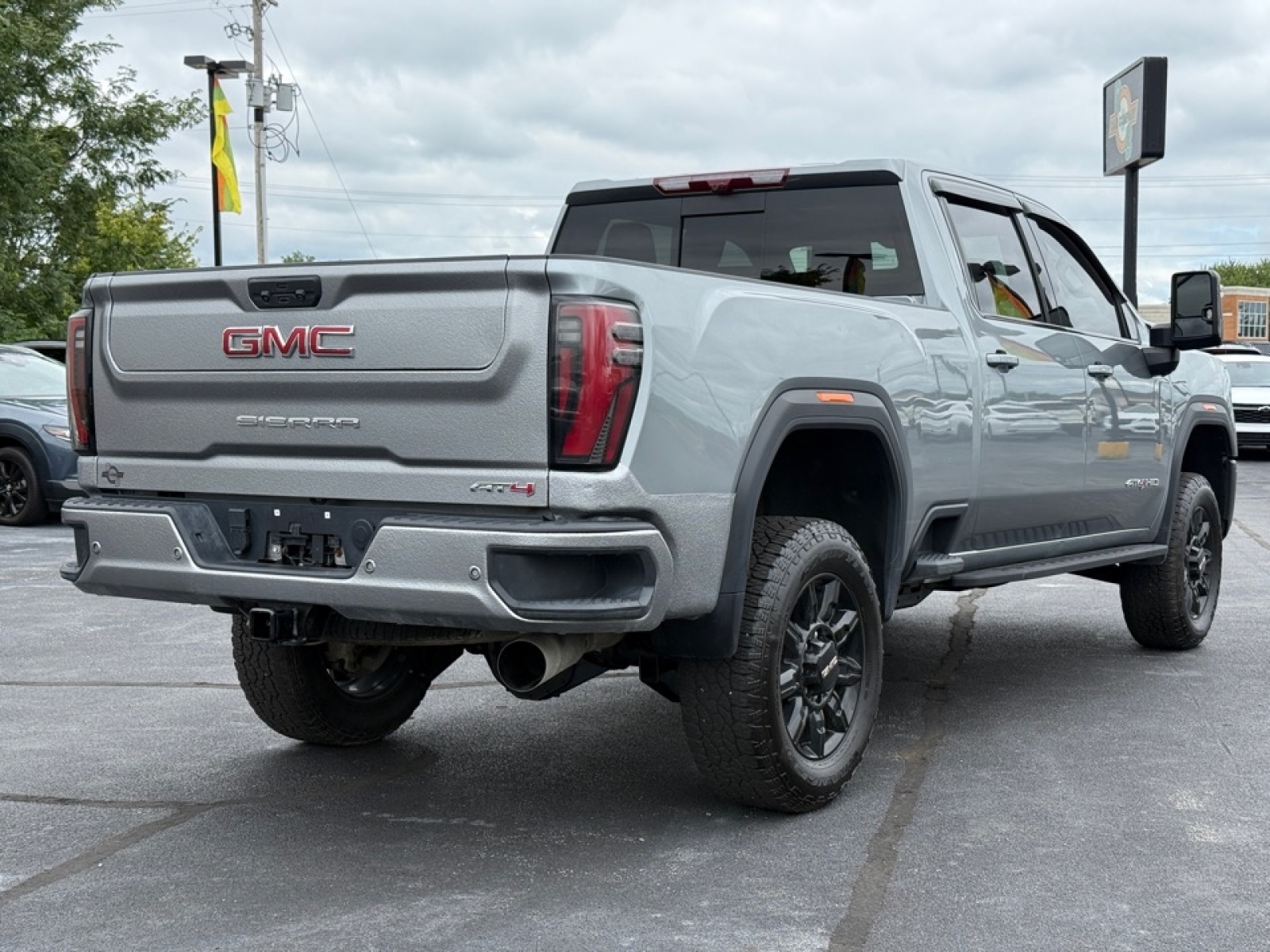 2024 GMC Sierra 2500HD 4WD Crew Cab Standard Bed AT4, 38817, Photo