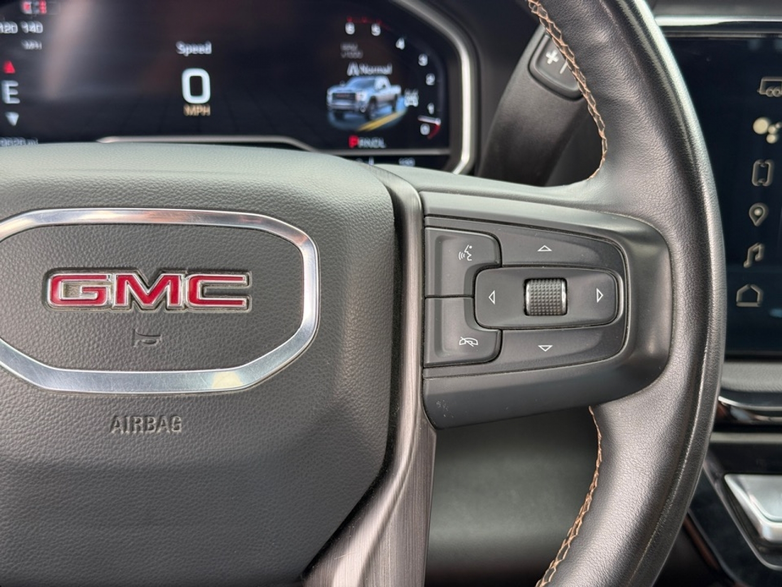 2024 GMC Sierra 2500HD 4WD Crew Cab Standard Bed AT4, 38817, Photo