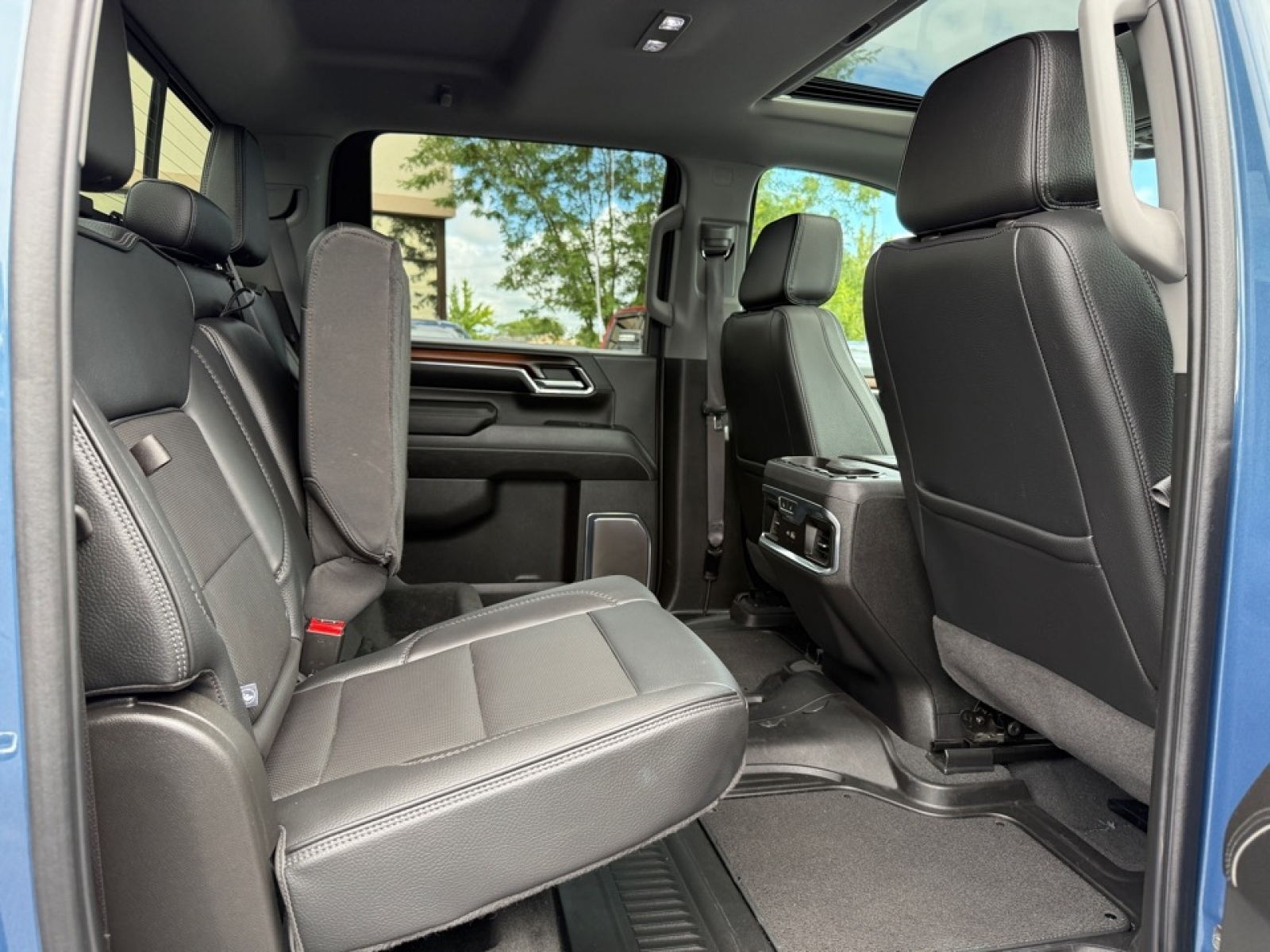 2024 GMC Sierra 2500HD 4WD Crew Cab Standard Bed Denali, 38843, Photo