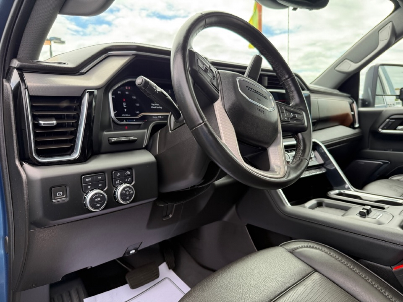 2024 GMC Sierra 2500HD 4WD Crew Cab Standard Bed Denali, 38843, Photo