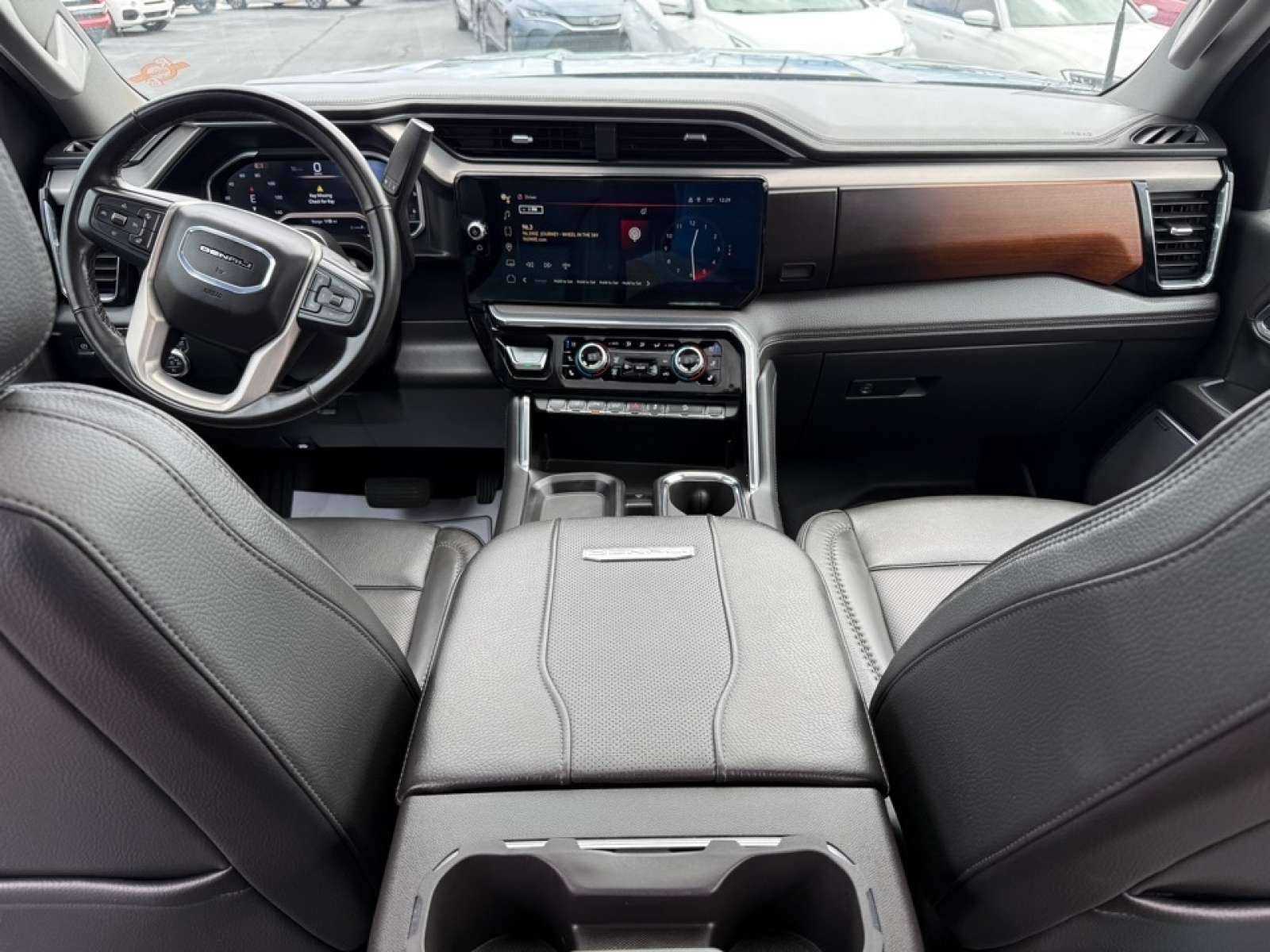 2024 GMC Sierra 2500HD 4WD Crew Cab Standard Bed Denali, 38843, Photo