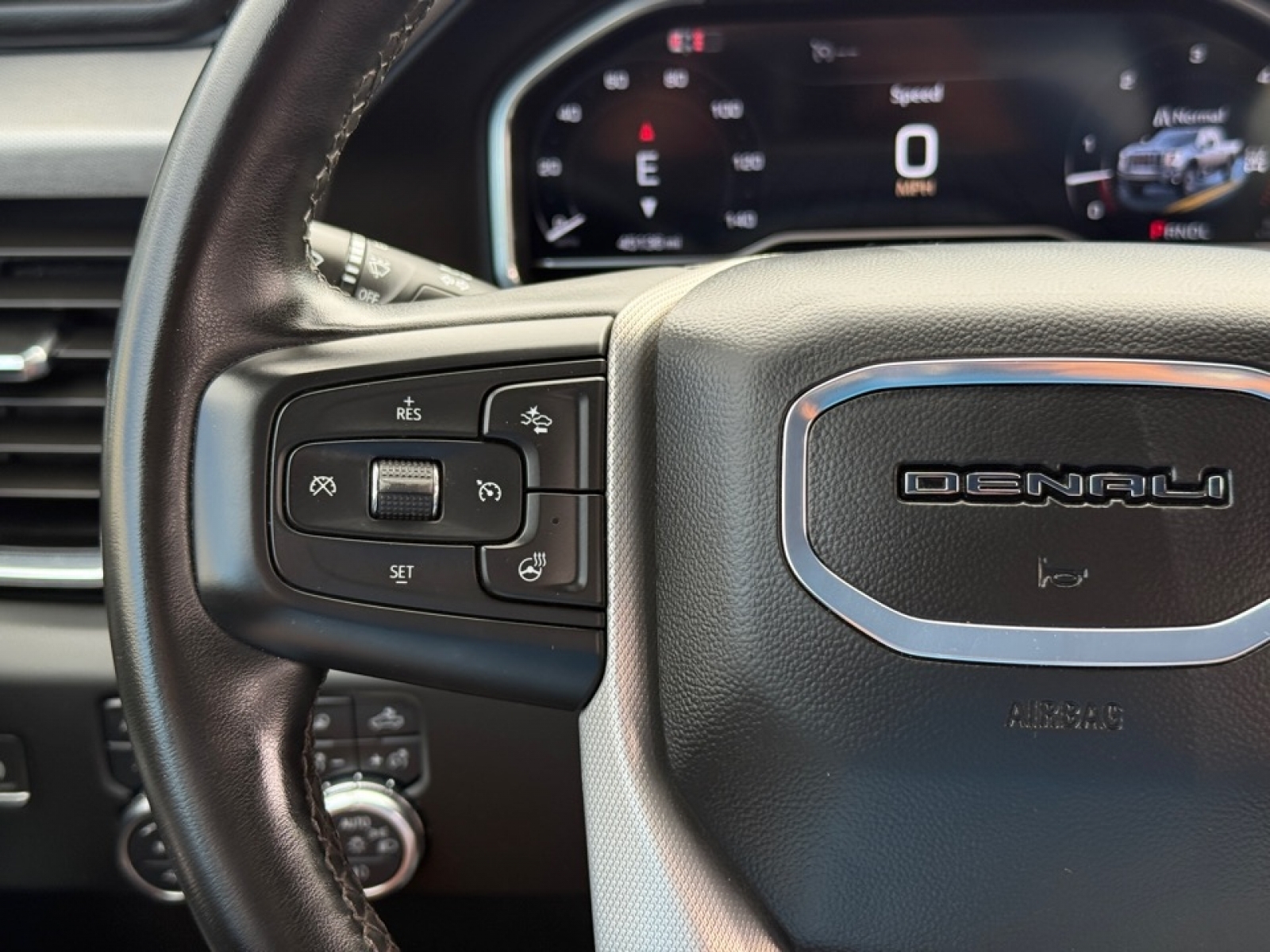 2024 GMC Sierra 2500HD 4WD Crew Cab Standard Bed Denali, 38843, Photo