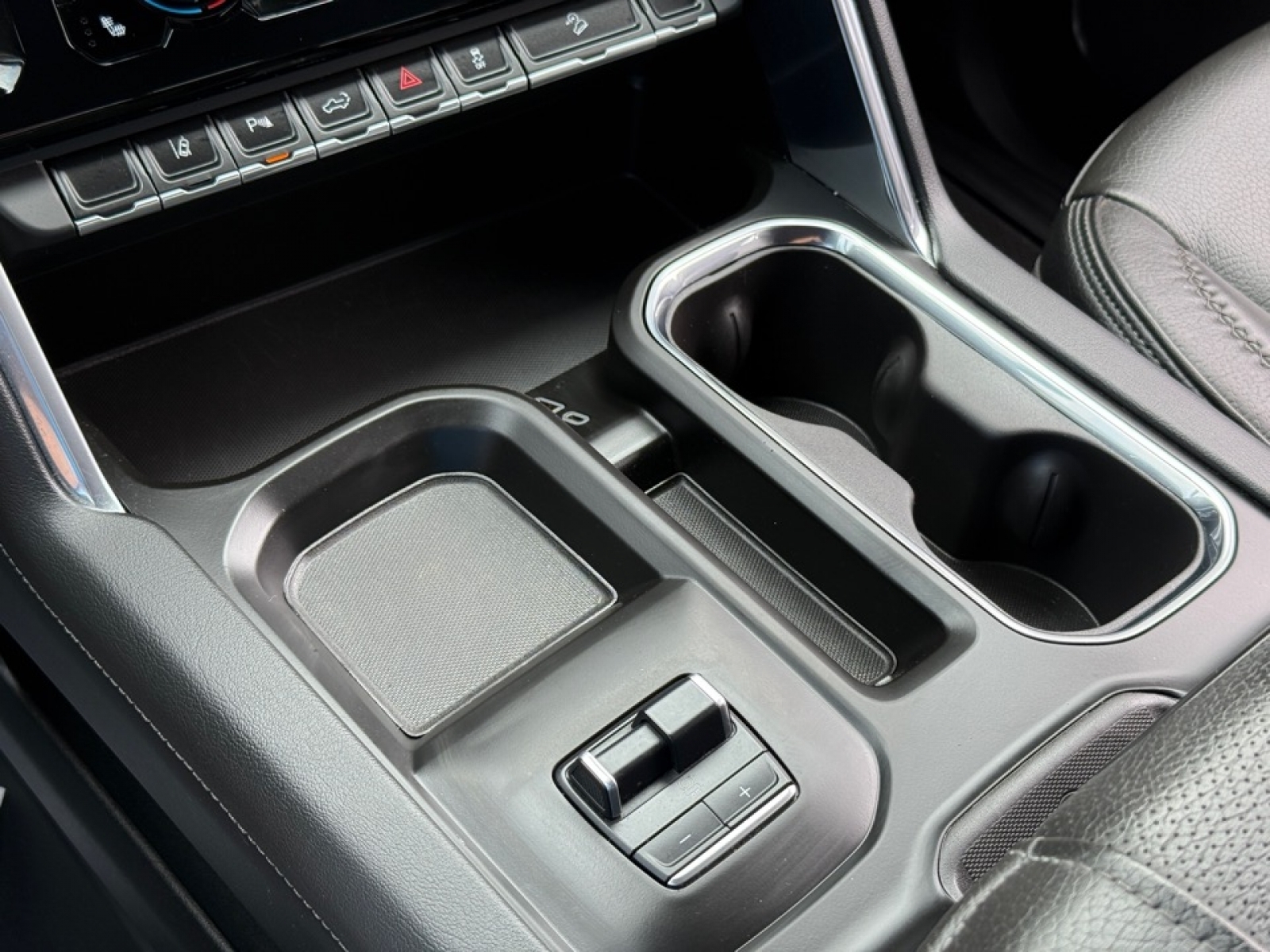 2024 GMC Sierra 2500HD 4WD Crew Cab Standard Bed Denali, 38843, Photo