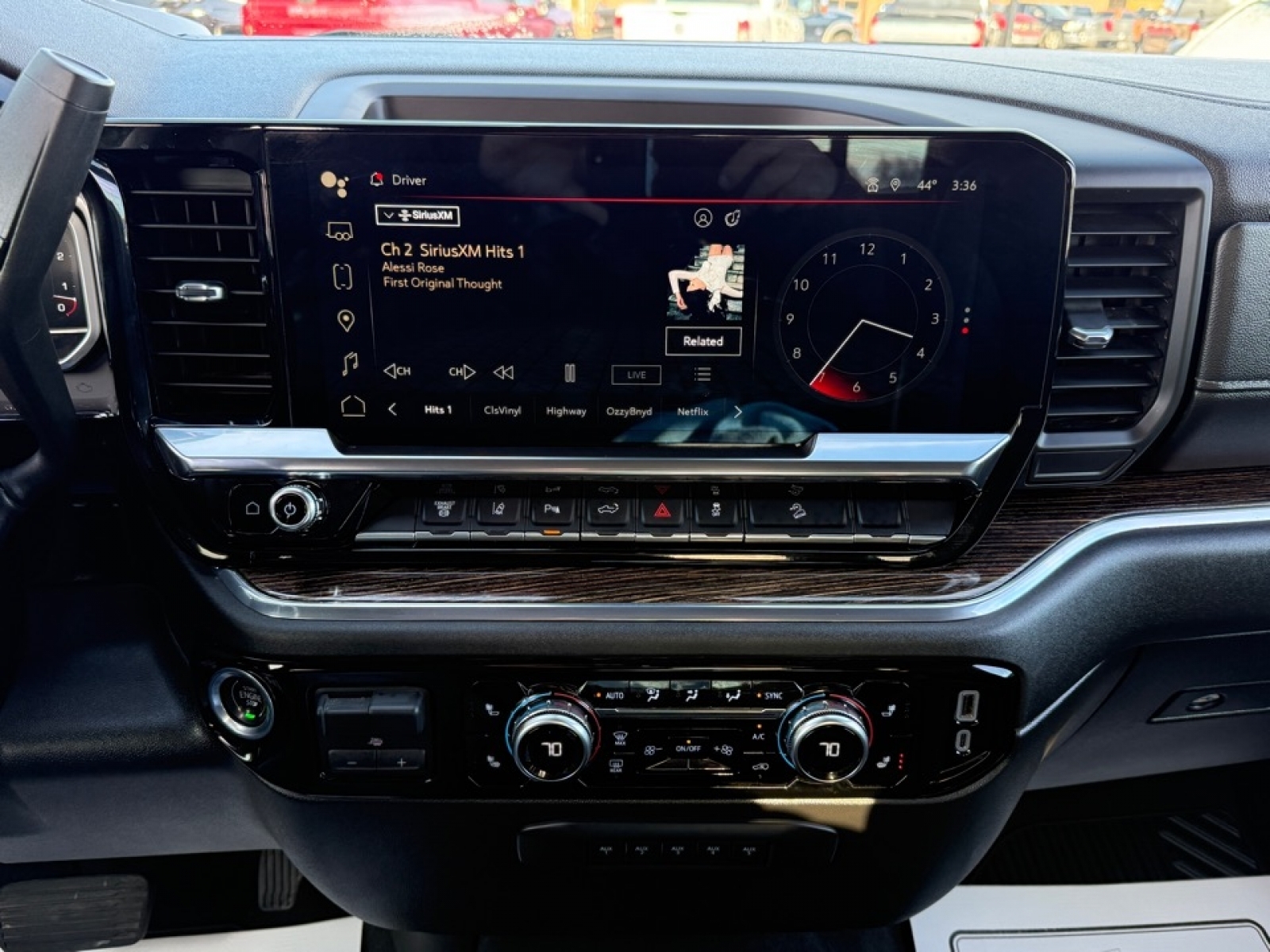 2024 GMC Sierra 2500HD SLE, 39293, Photo