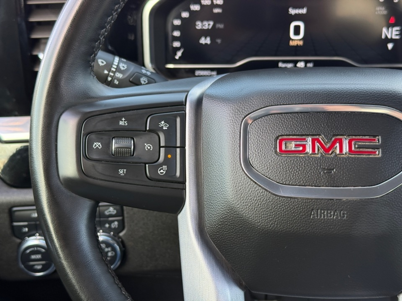 2024 GMC Sierra 2500HD SLE, 39293, Photo