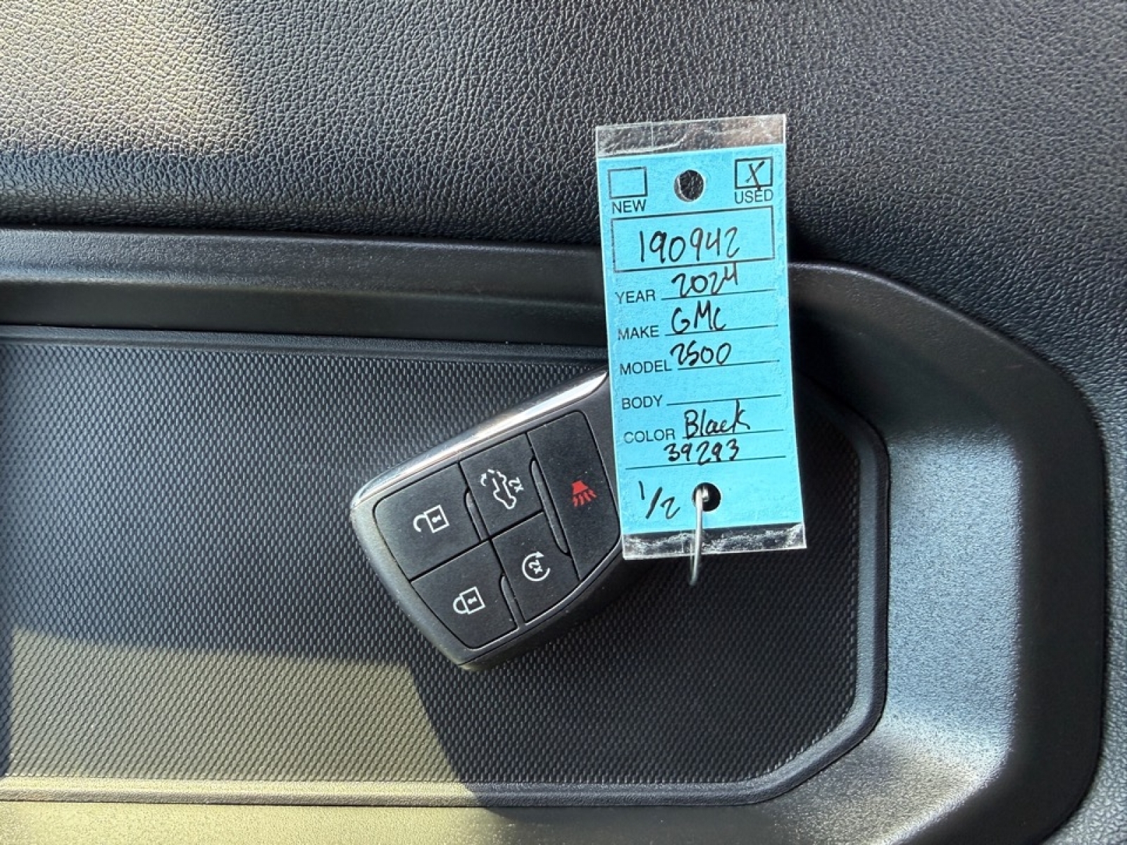 2024 GMC Sierra 2500HD SLE, 39293, Photo