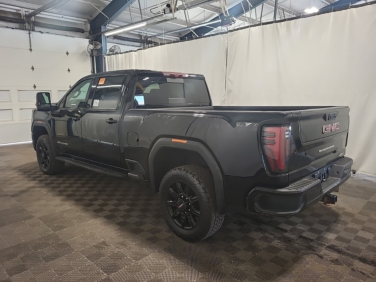 2024 GMC Sierra 2500HD AT4, 39897, Photo