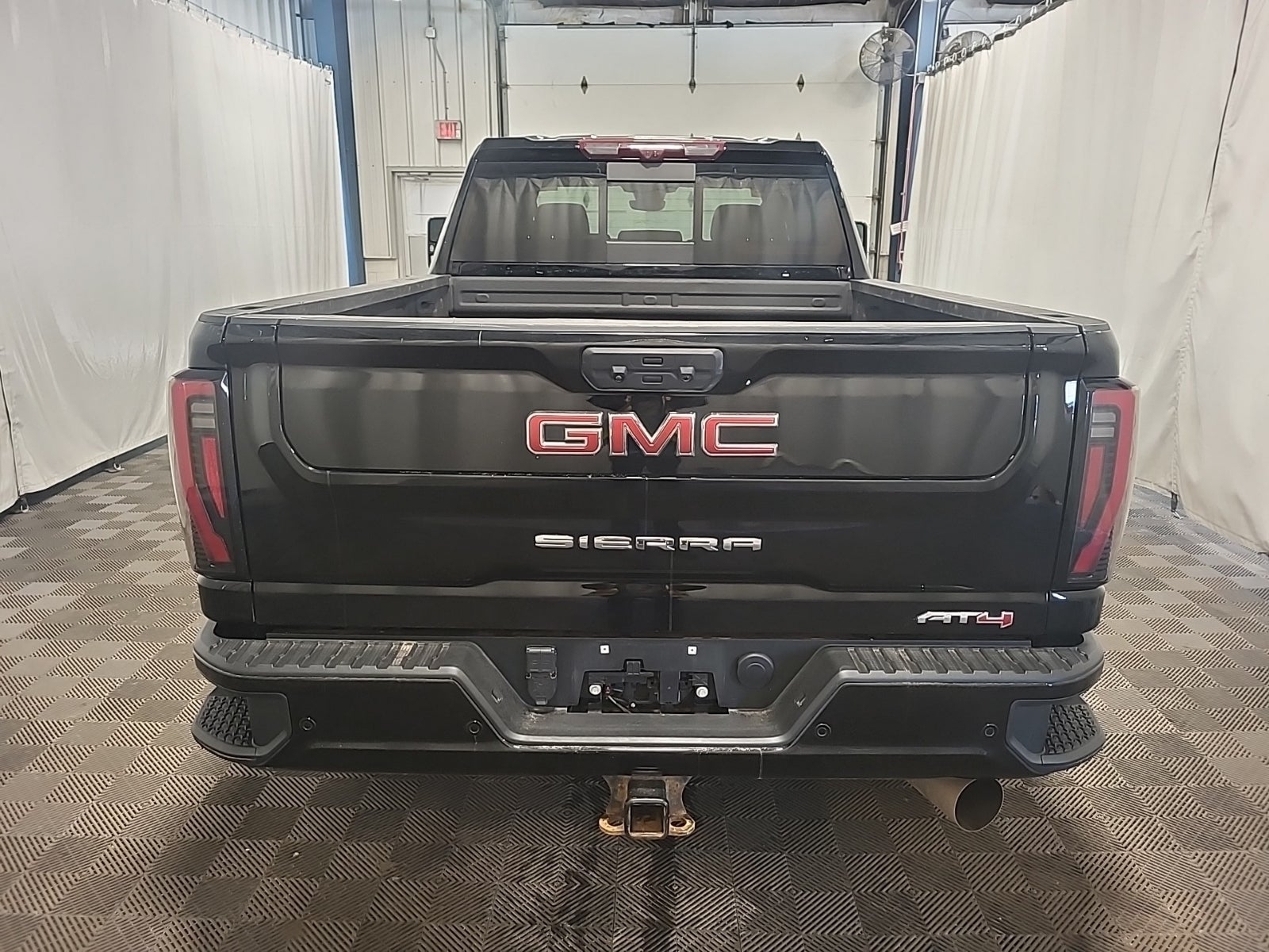 2024 GMC Sierra 2500HD AT4, 39897, Photo