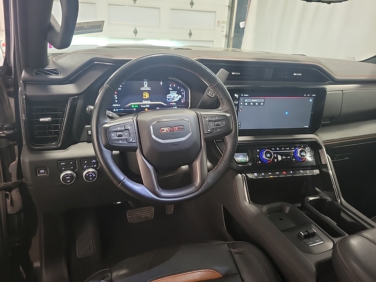 2024 GMC Sierra 2500HD AT4, 39897, Photo