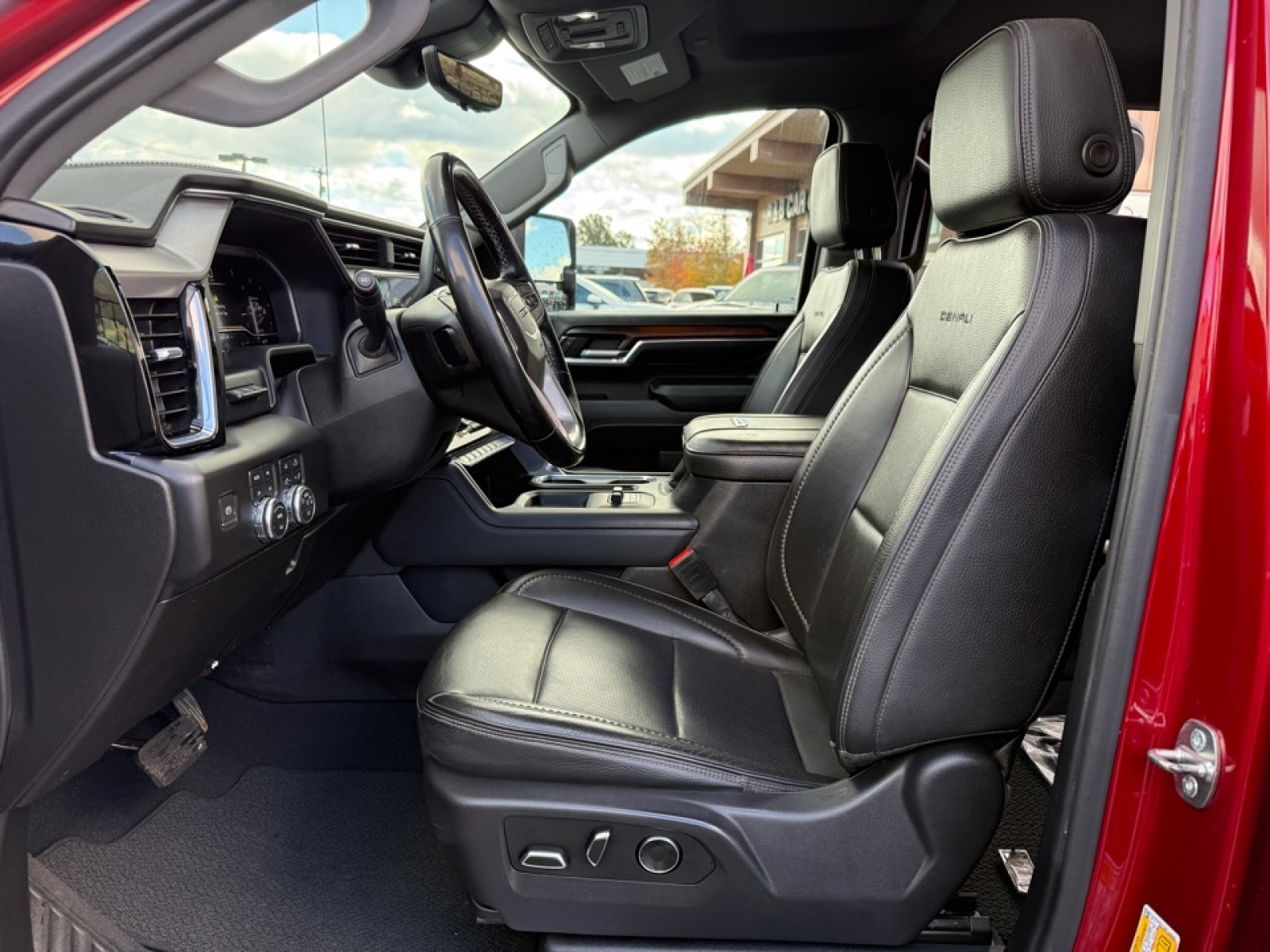 2024 GMC Sierra 3500HD 4WD Crew Cab Standard Bed Denali, 39019, Photo