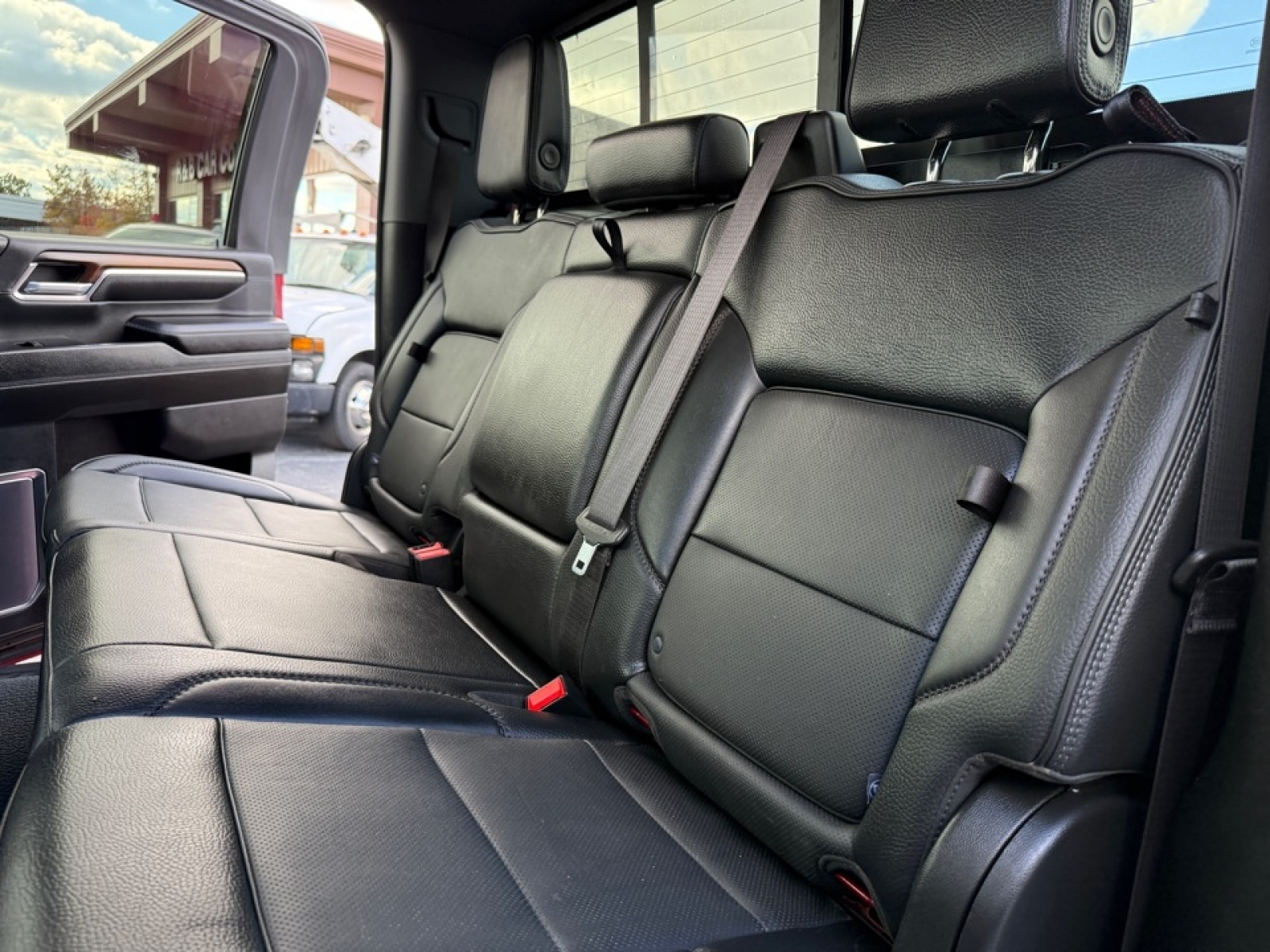 2024 GMC Sierra 3500HD 4WD Crew Cab Standard Bed Denali, 39019, Photo