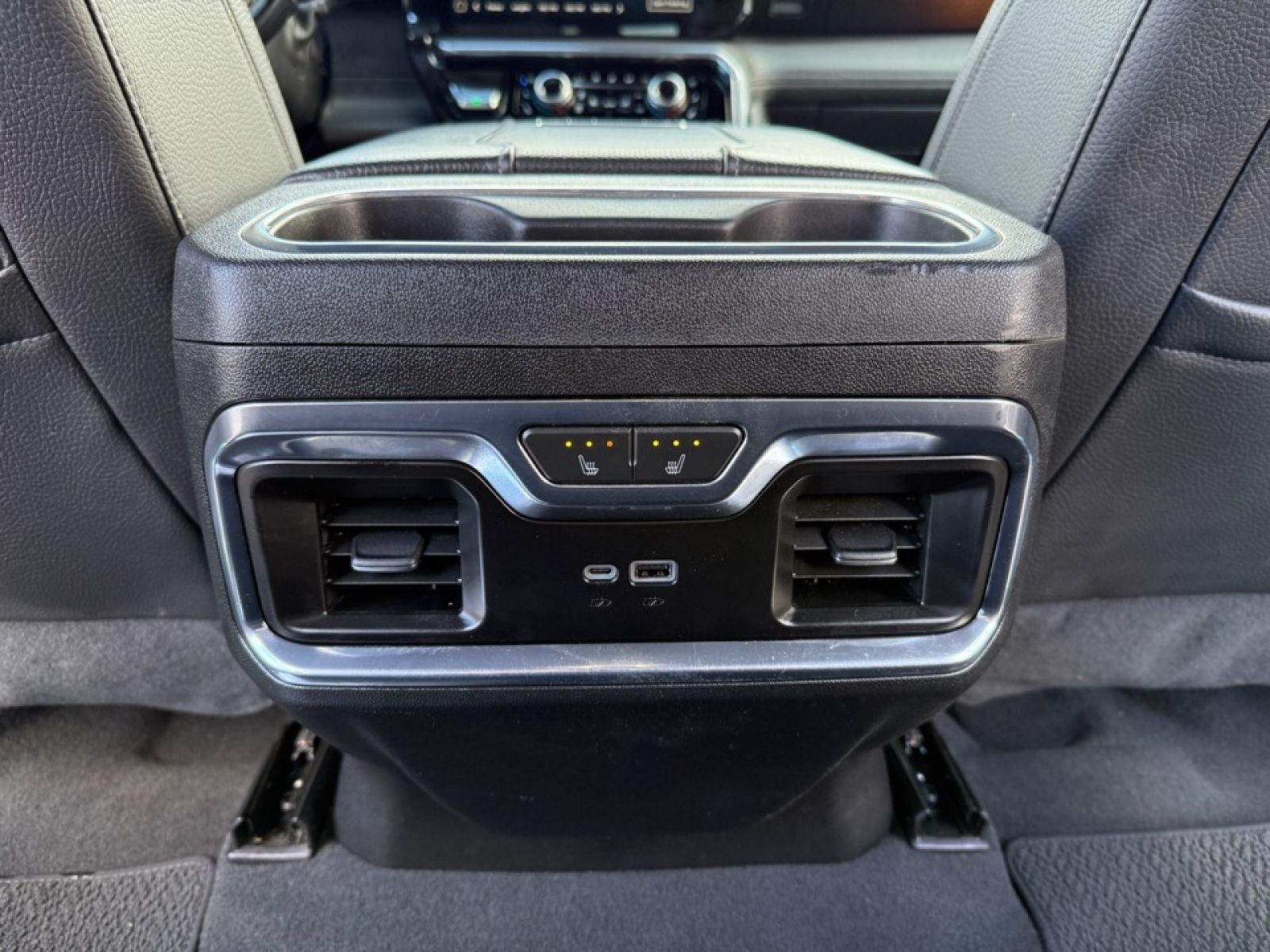 2024 GMC Sierra 3500HD 4WD Crew Cab Standard Bed Denali, 39019, Photo