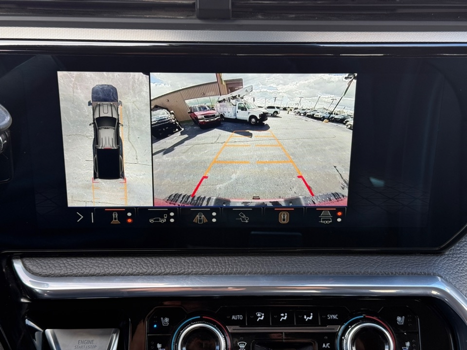 2024 GMC Sierra 3500HD 4WD Crew Cab Standard Bed Denali, 39019, Photo