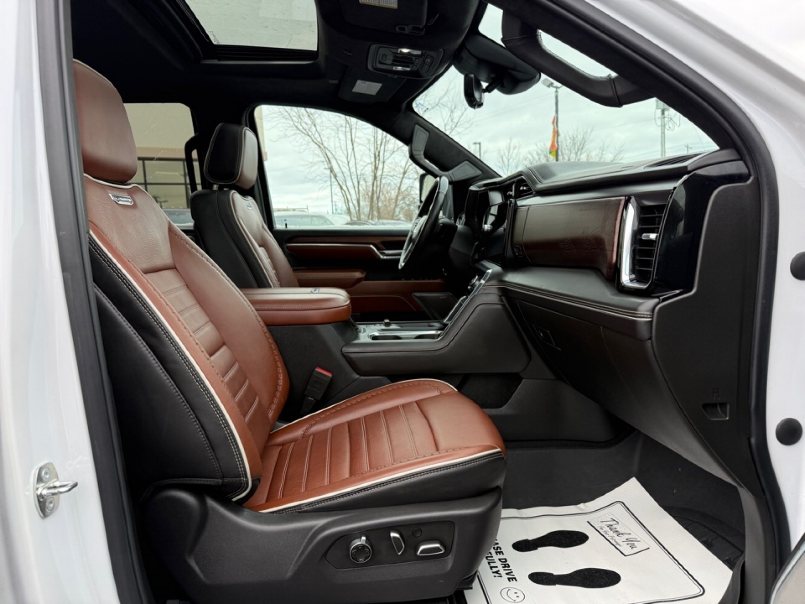 2024 GMC Sierra 3500HD Denali Ultimate, 39376, Photo