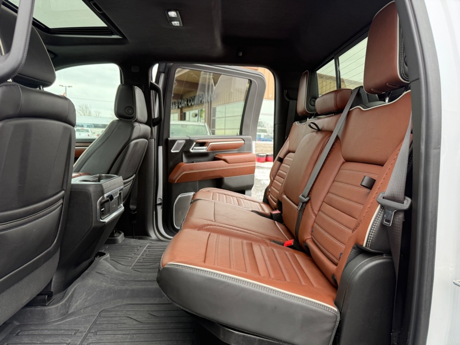 2024 GMC Sierra 3500HD Denali Ultimate, 39376, Photo