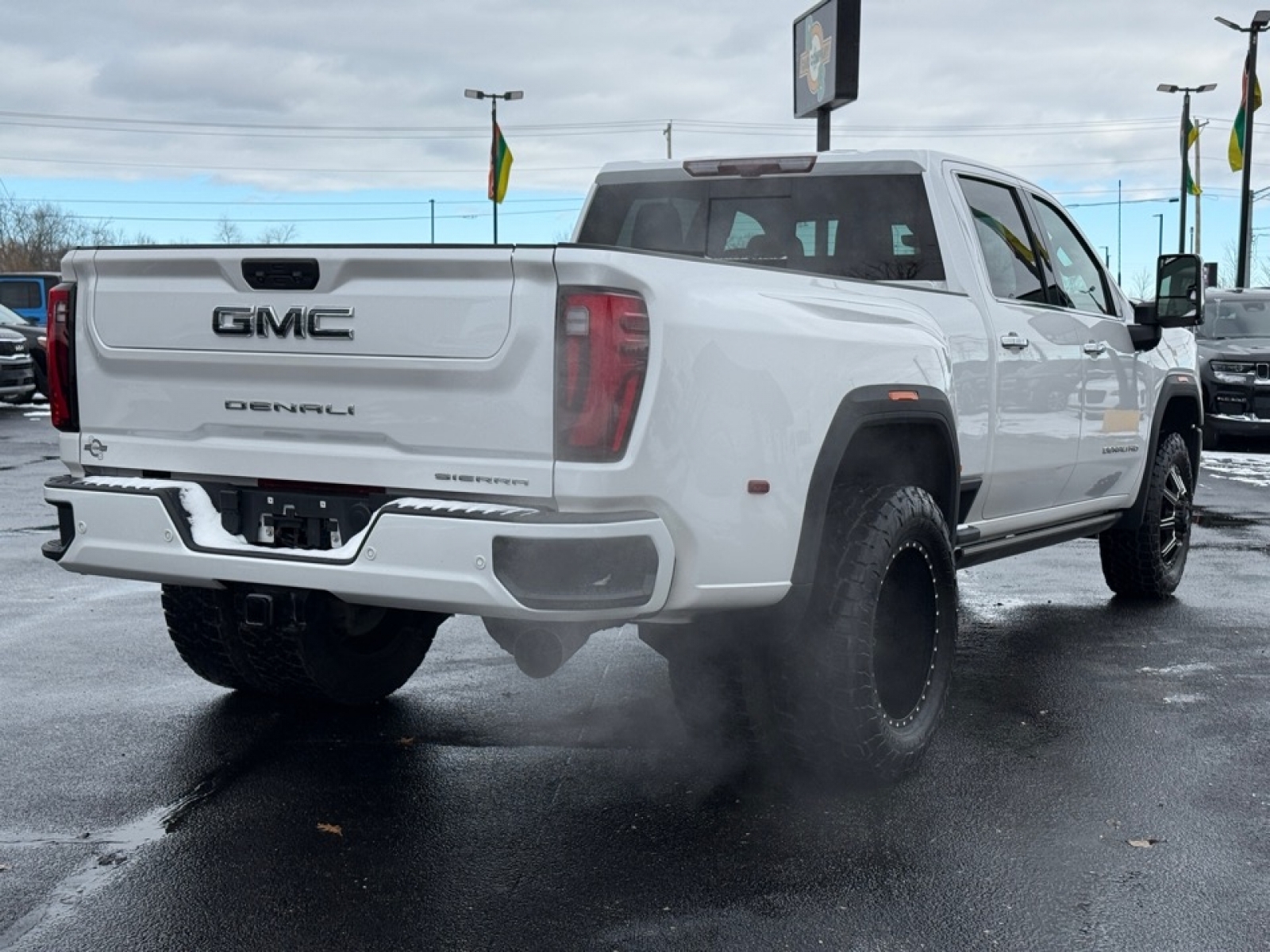 2024 GMC Sierra 3500HD Denali Ultimate, 39376, Photo