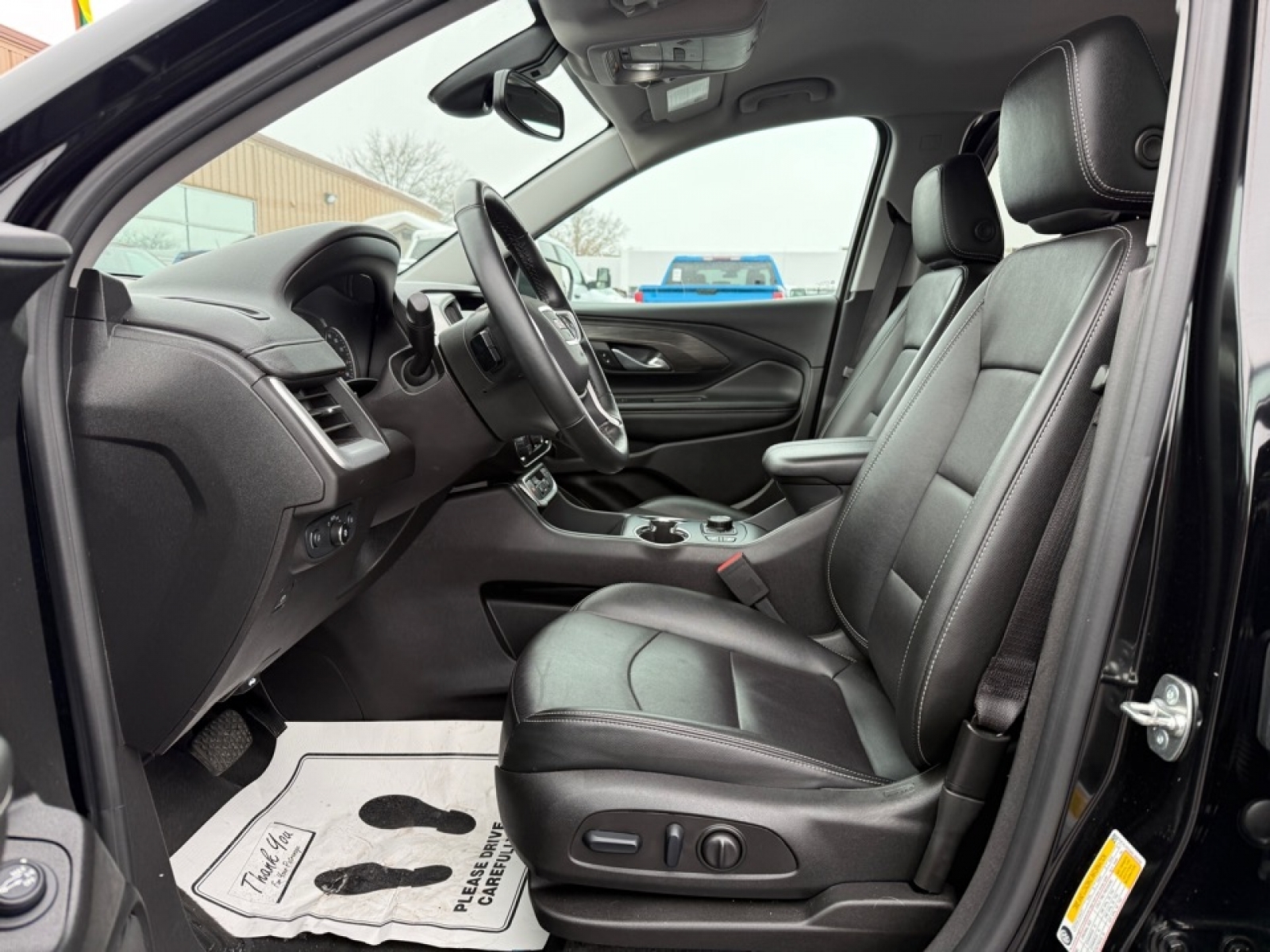 2024 GMC Terrain AWD SLT, 38982, Photo