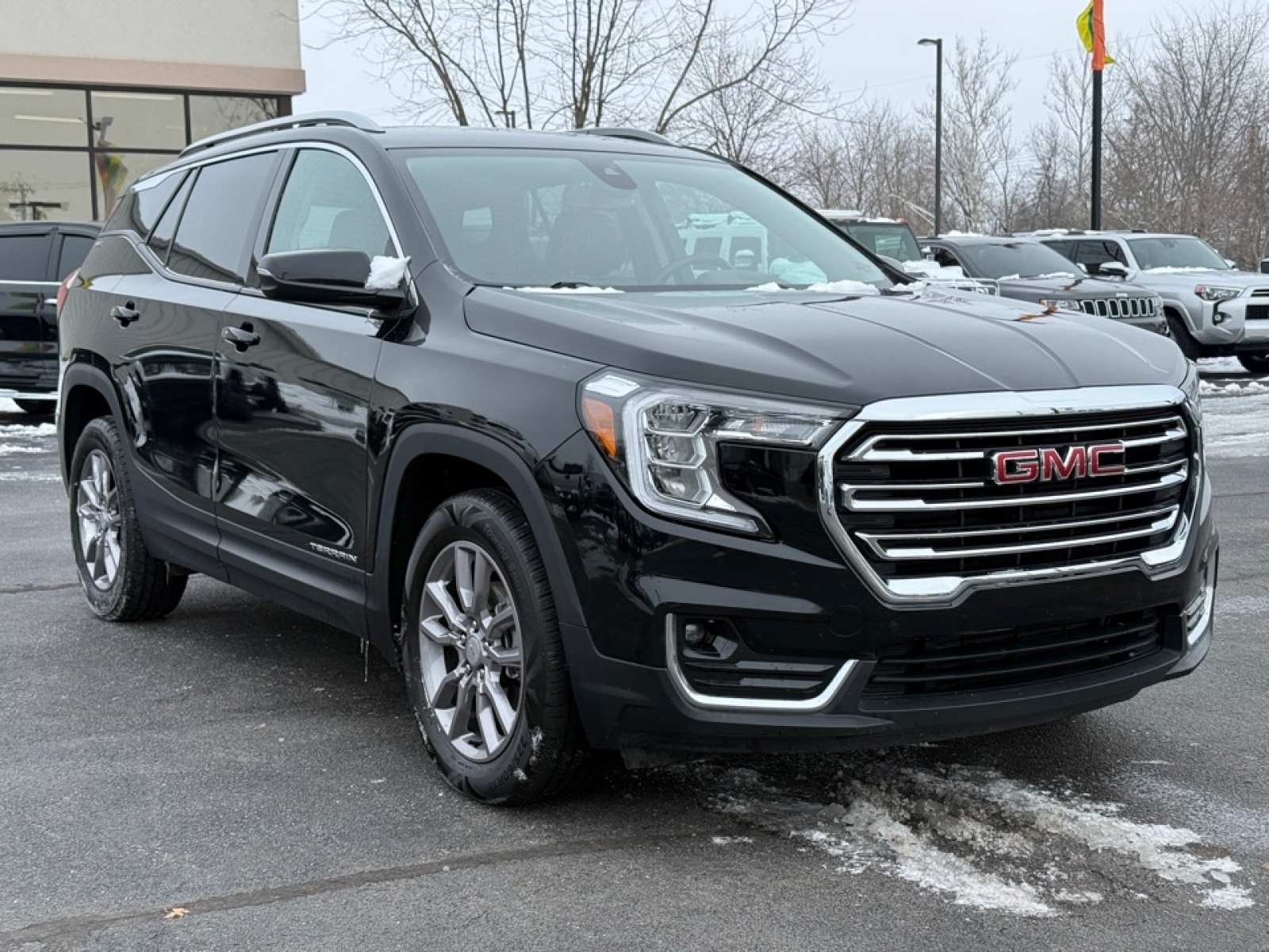 2024 GMC Terrain AWD SLT, 38982, Photo