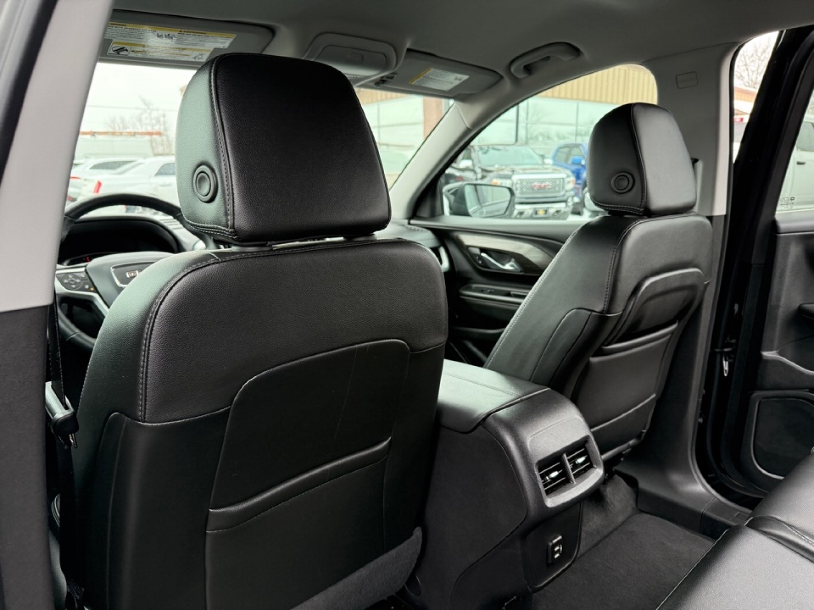 2024 GMC Terrain AWD SLT, 38982, Photo