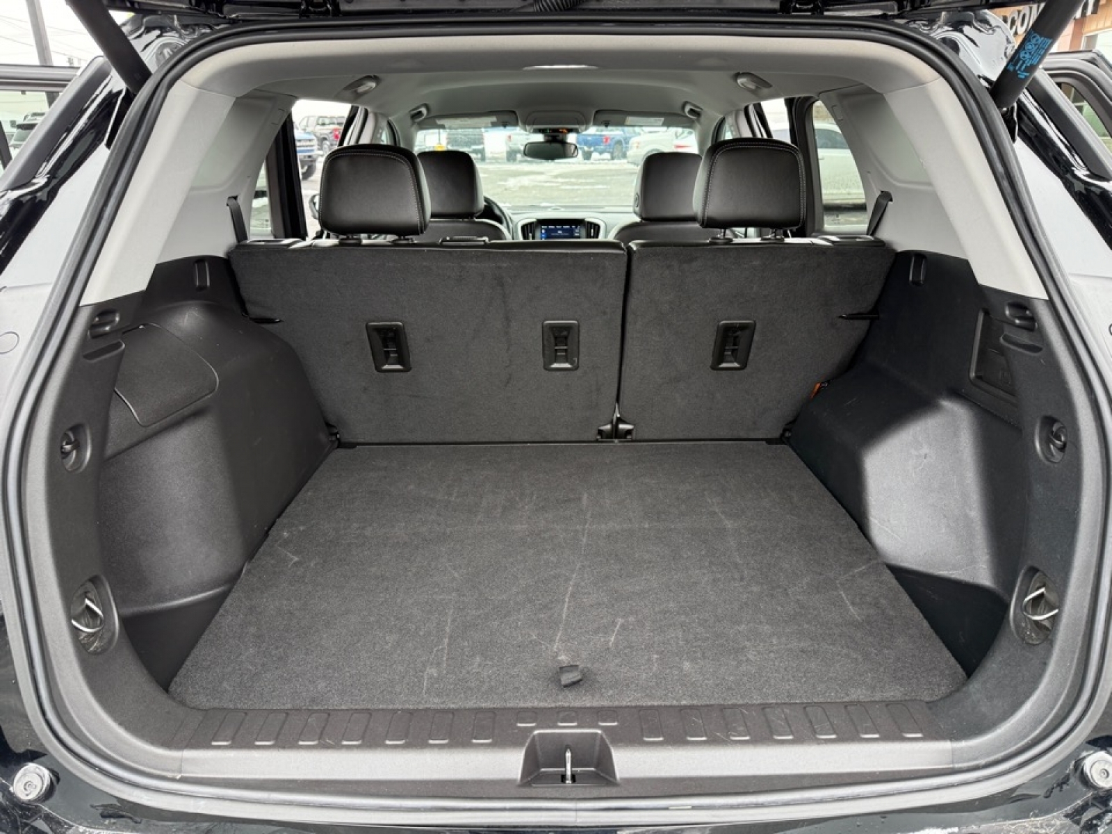 2024 GMC Terrain AWD SLT, 38982, Photo