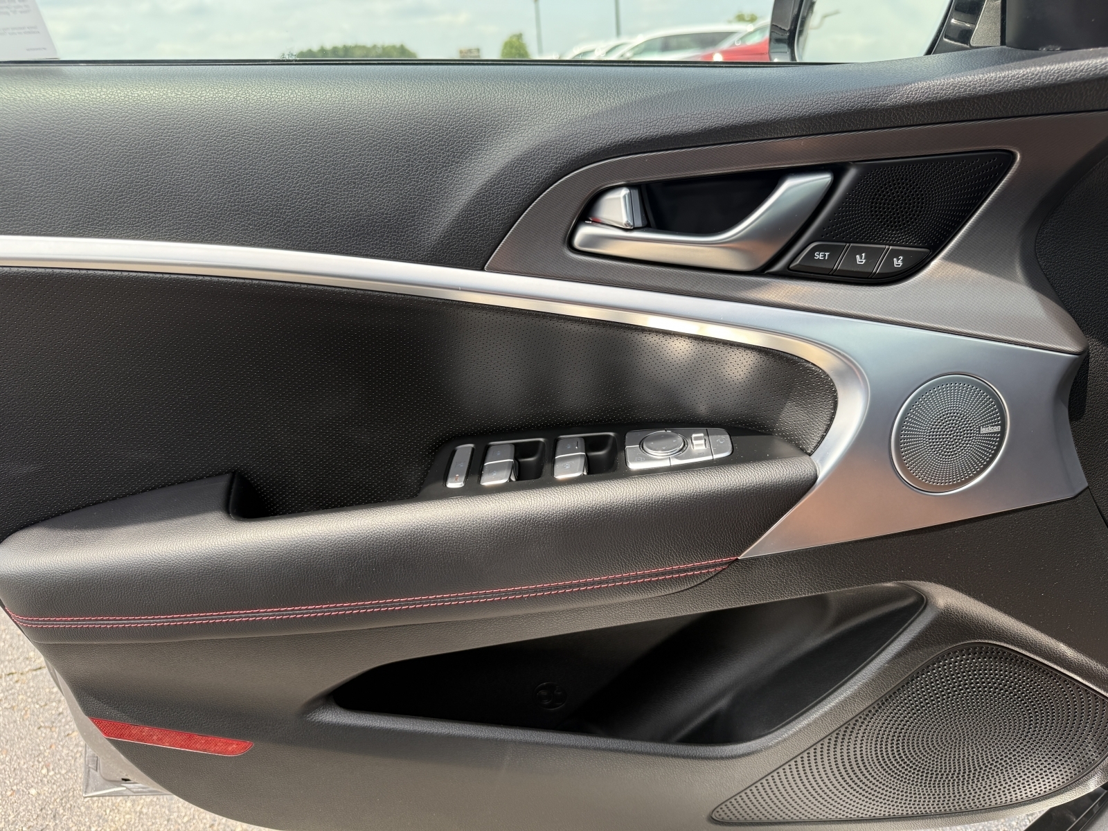 2024 Genesis G70 2.5T AWD, 38712, Photo