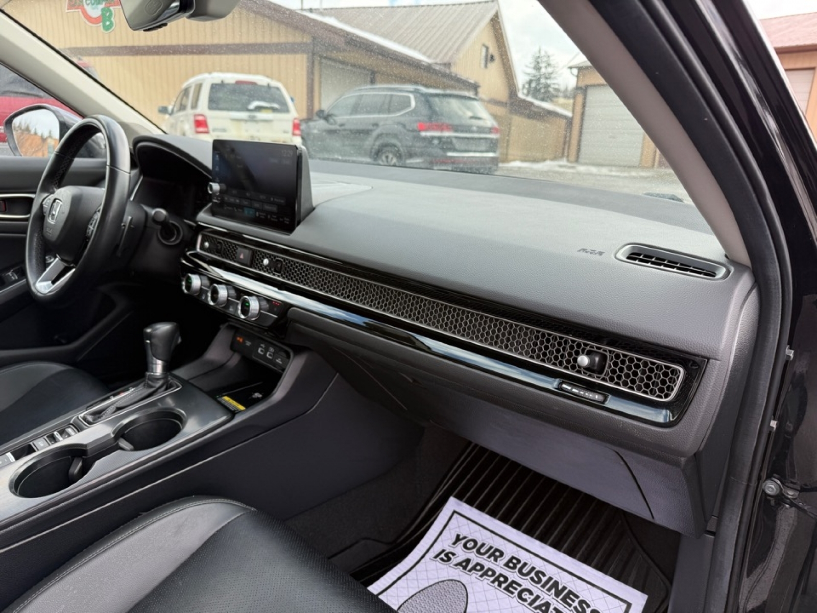 2024 Honda Civic Sedan Touring, 39510, Photo