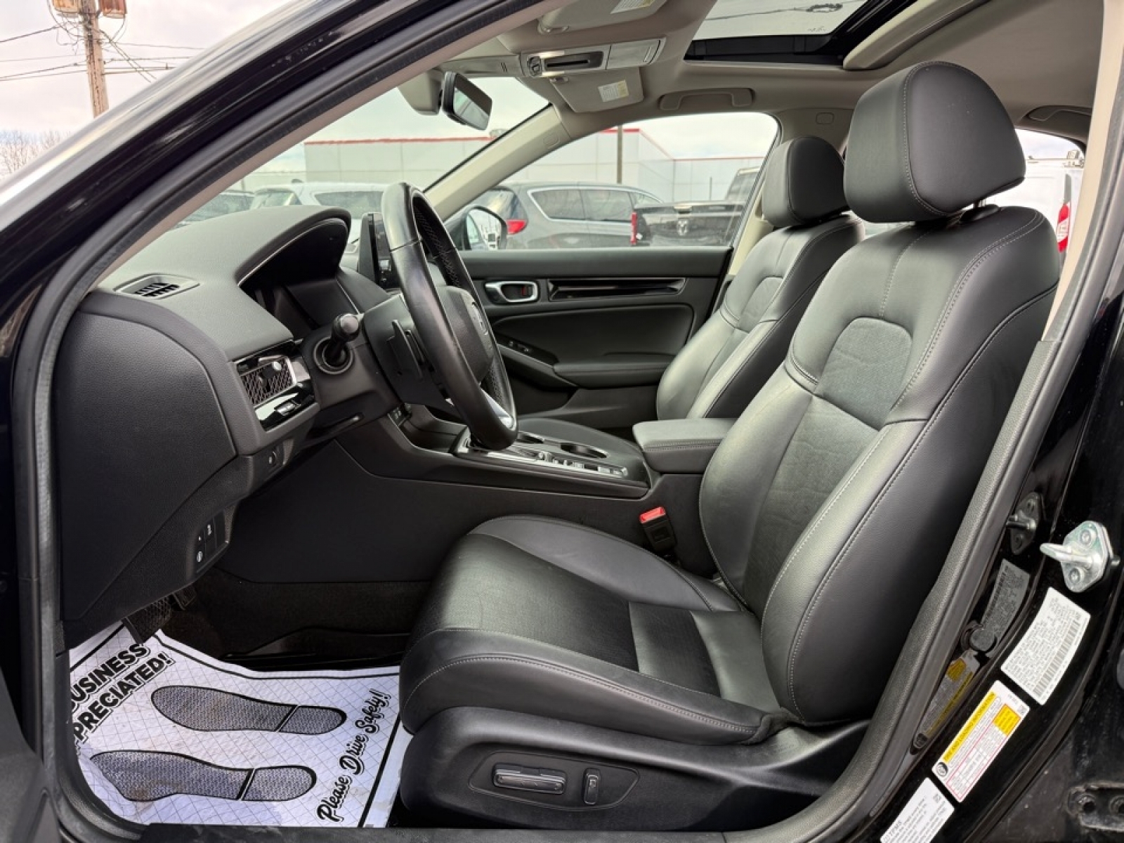 2024 Honda Civic Sedan Touring, 39510, Photo