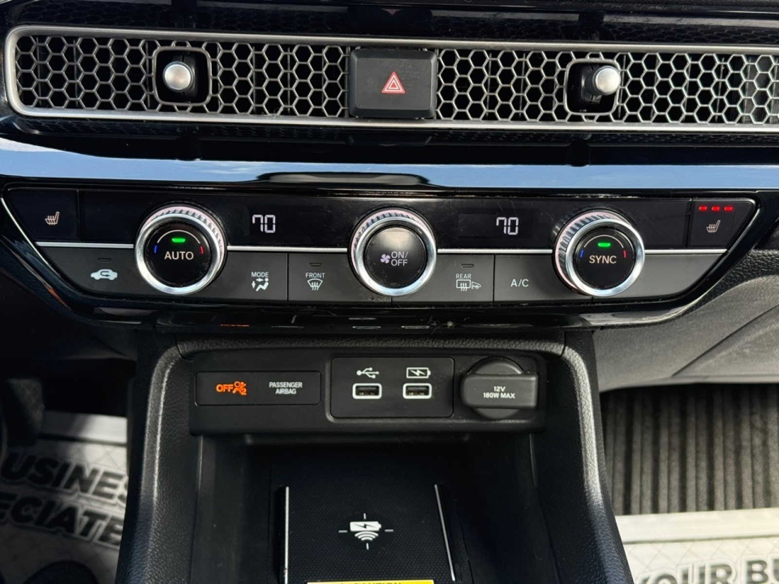 2024 Honda Civic Sedan Touring, 39510, Photo