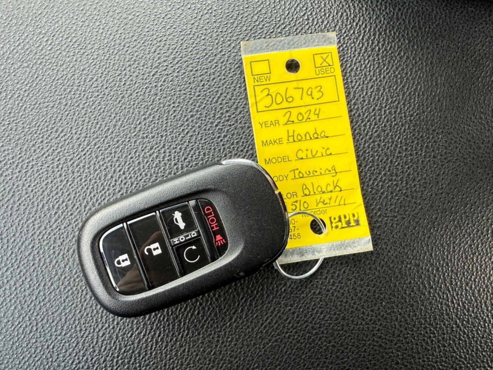 2024 Honda Civic Sedan Touring, 39510, Photo