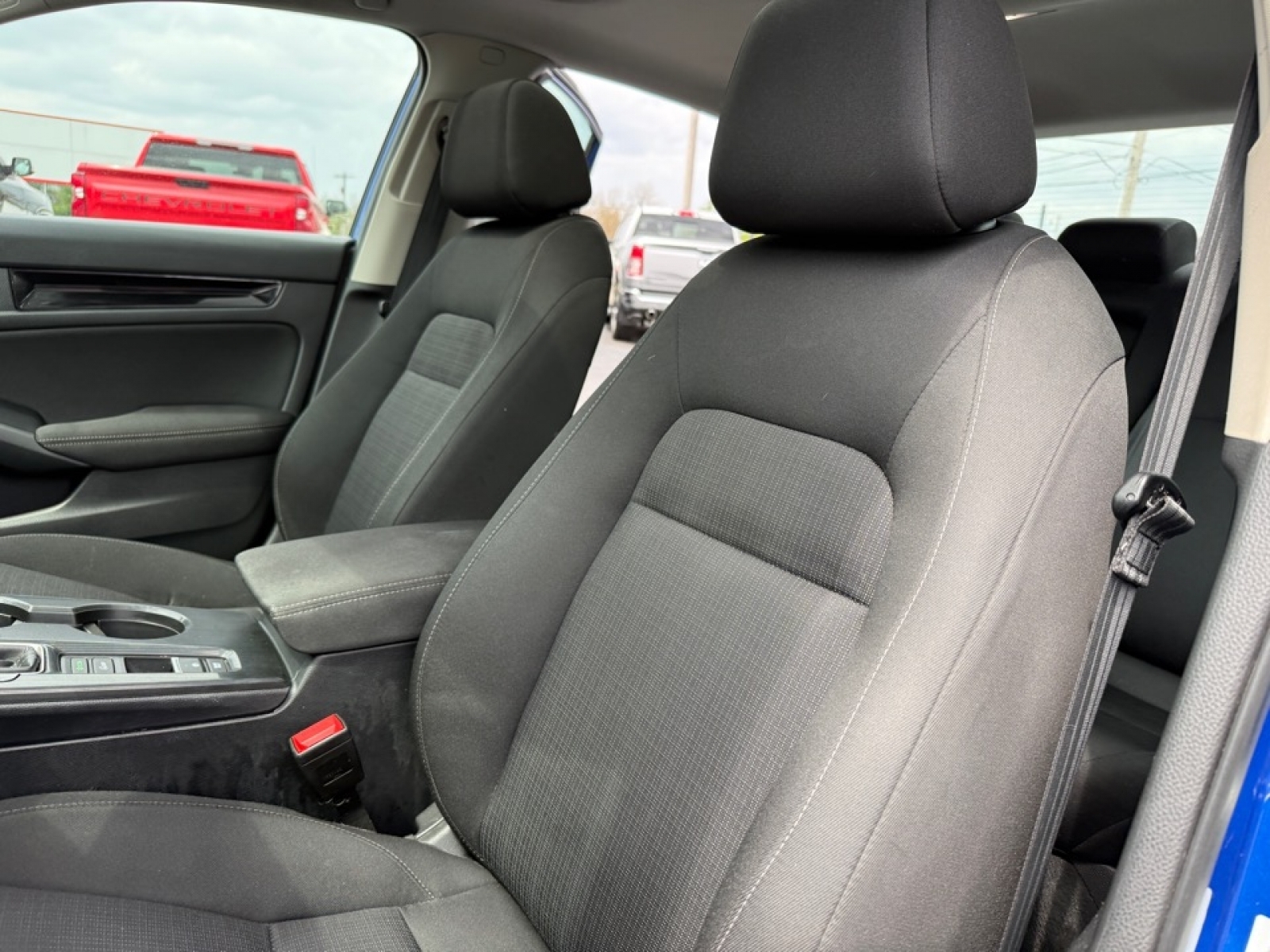 2024 Honda Civic Sedan EX, 39707, Photo