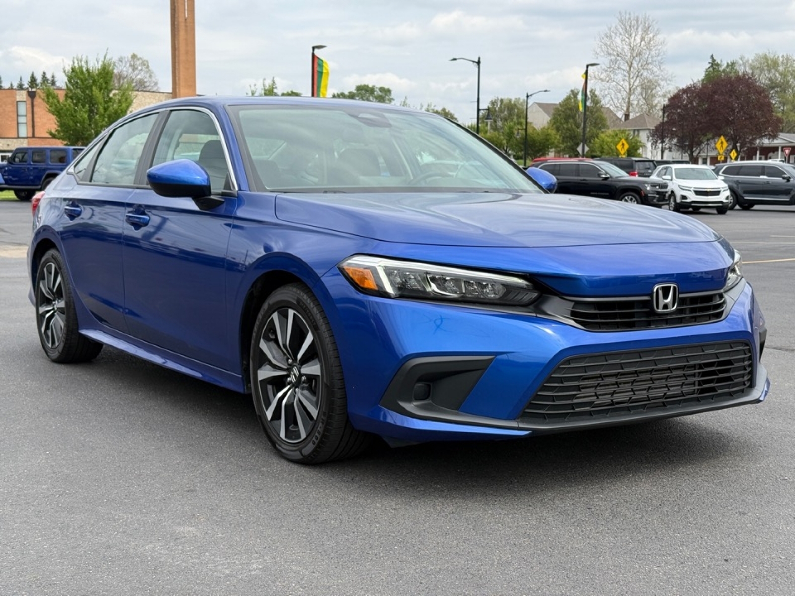 2024 Honda Civic Sedan EX, 39707, Photo