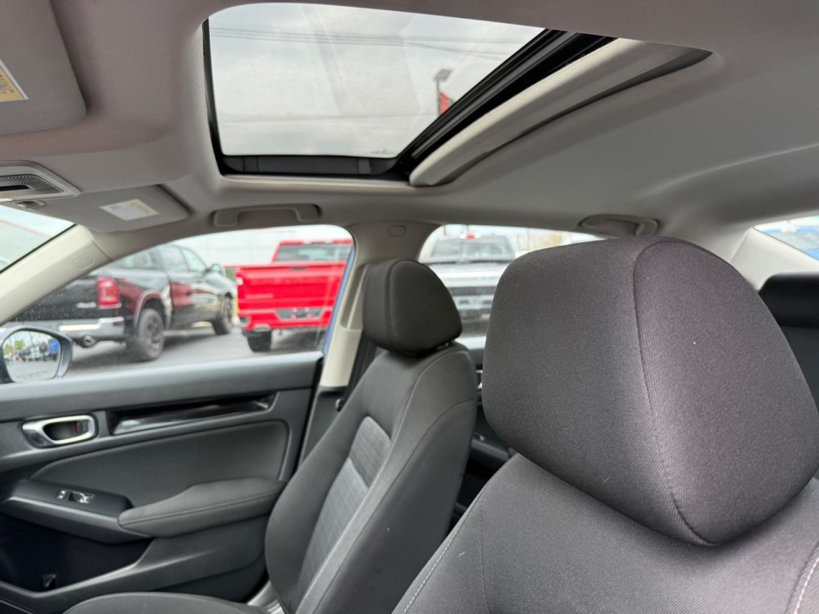 2024 Honda Civic Sedan EX, 39707, Photo