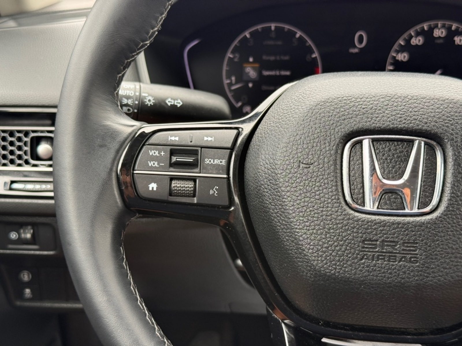 2024 Honda Civic Sedan EX, 39707, Photo