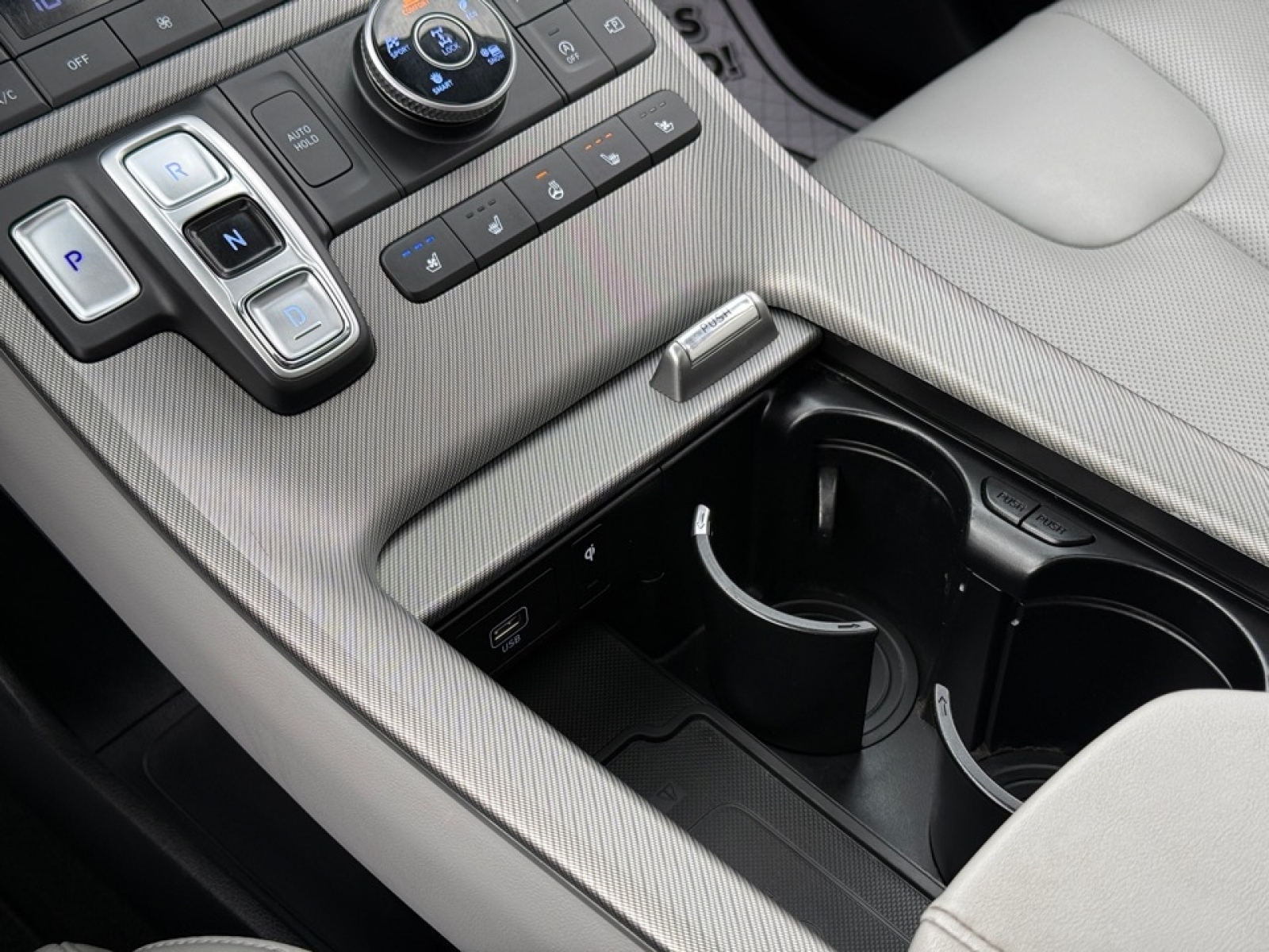 2024 Hyundai Palisade SEL, 39607, Photo