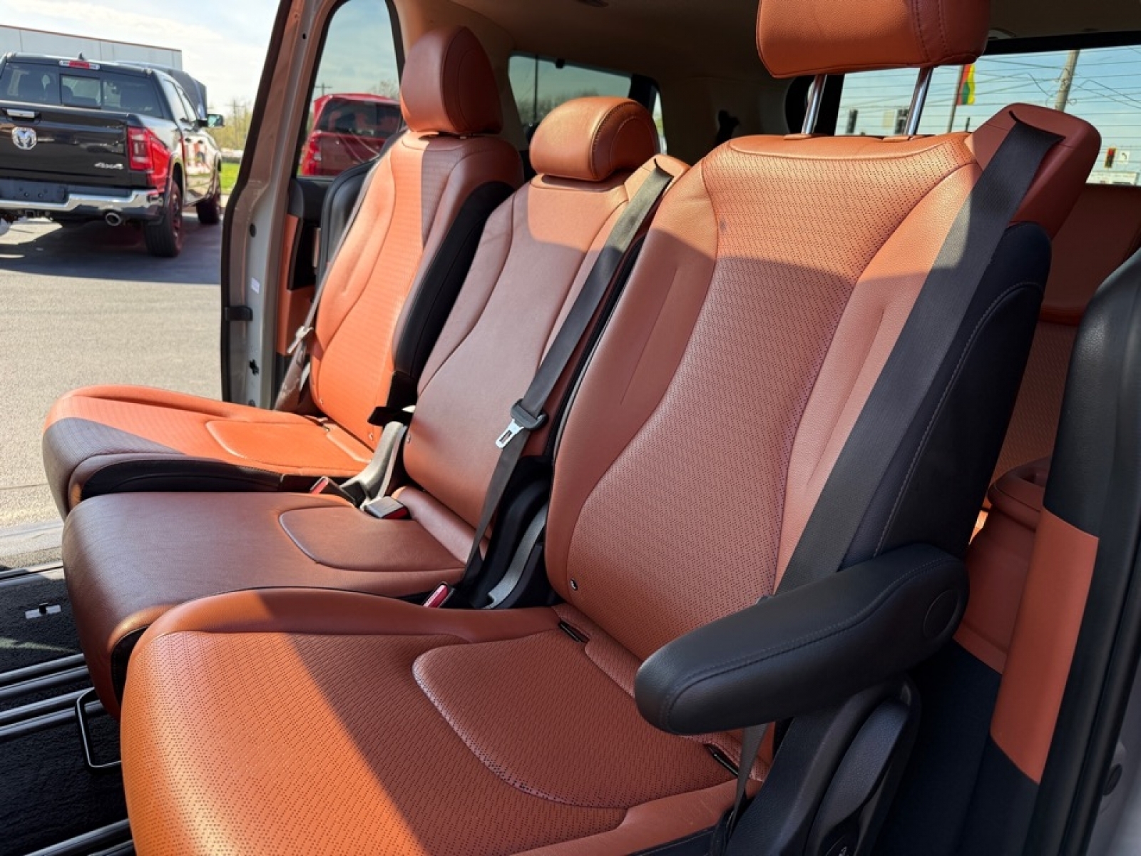 2024 Kia Carnival MPV SX Prestige, 39713, Photo