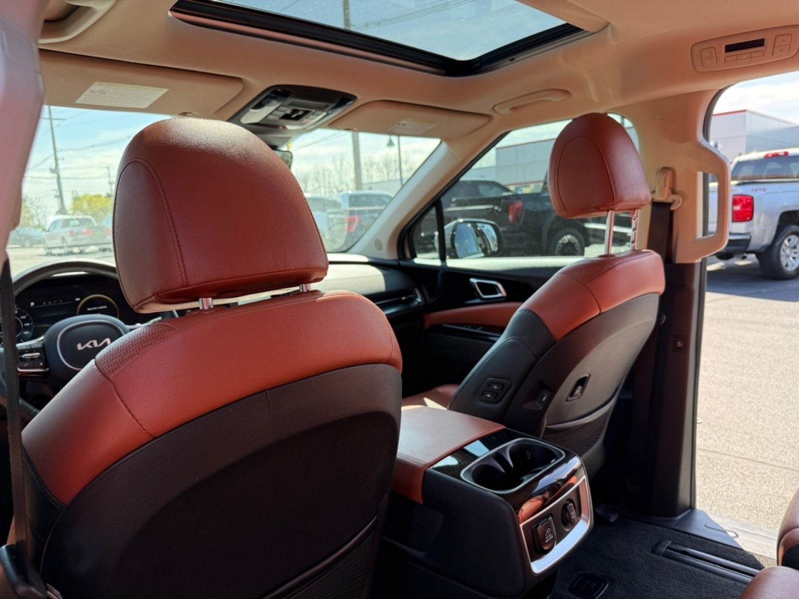 2024 Kia Carnival MPV SX Prestige, 39713, Photo