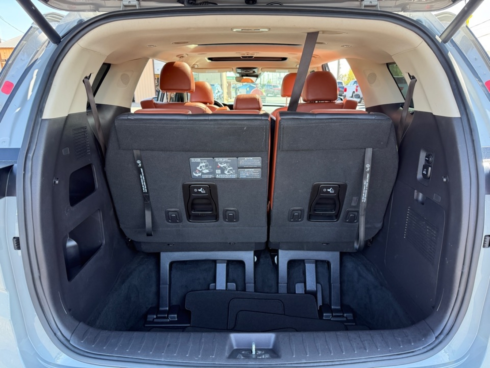 2024 Kia Carnival MPV SX Prestige, 39713, Photo