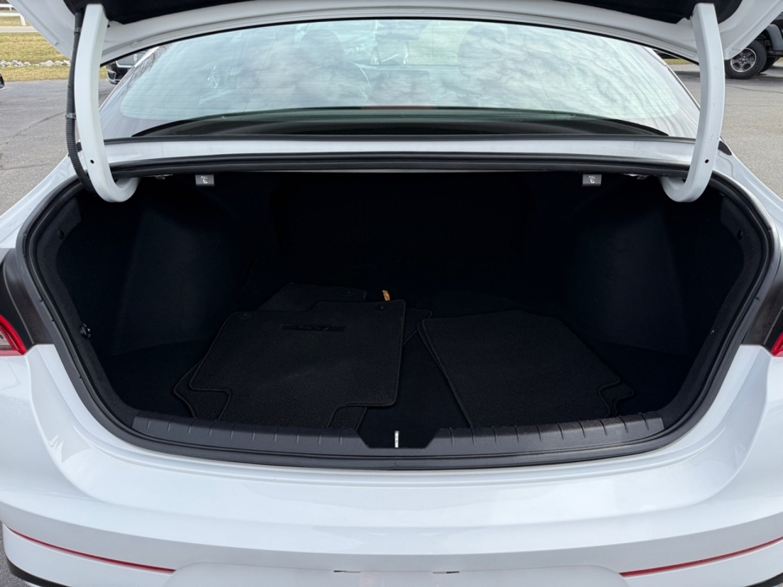 2024 Kia K5 GT-Line photo 39