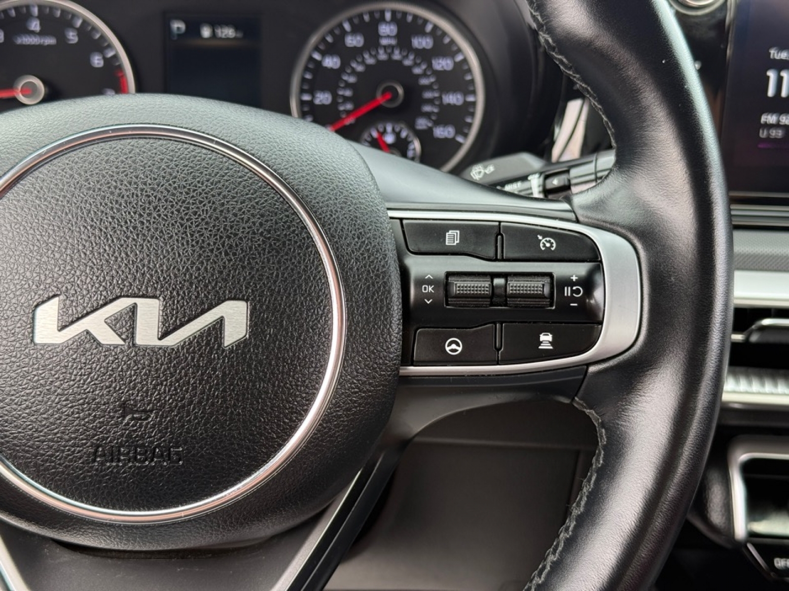 2024 Kia K5 GT-Line photo 24
