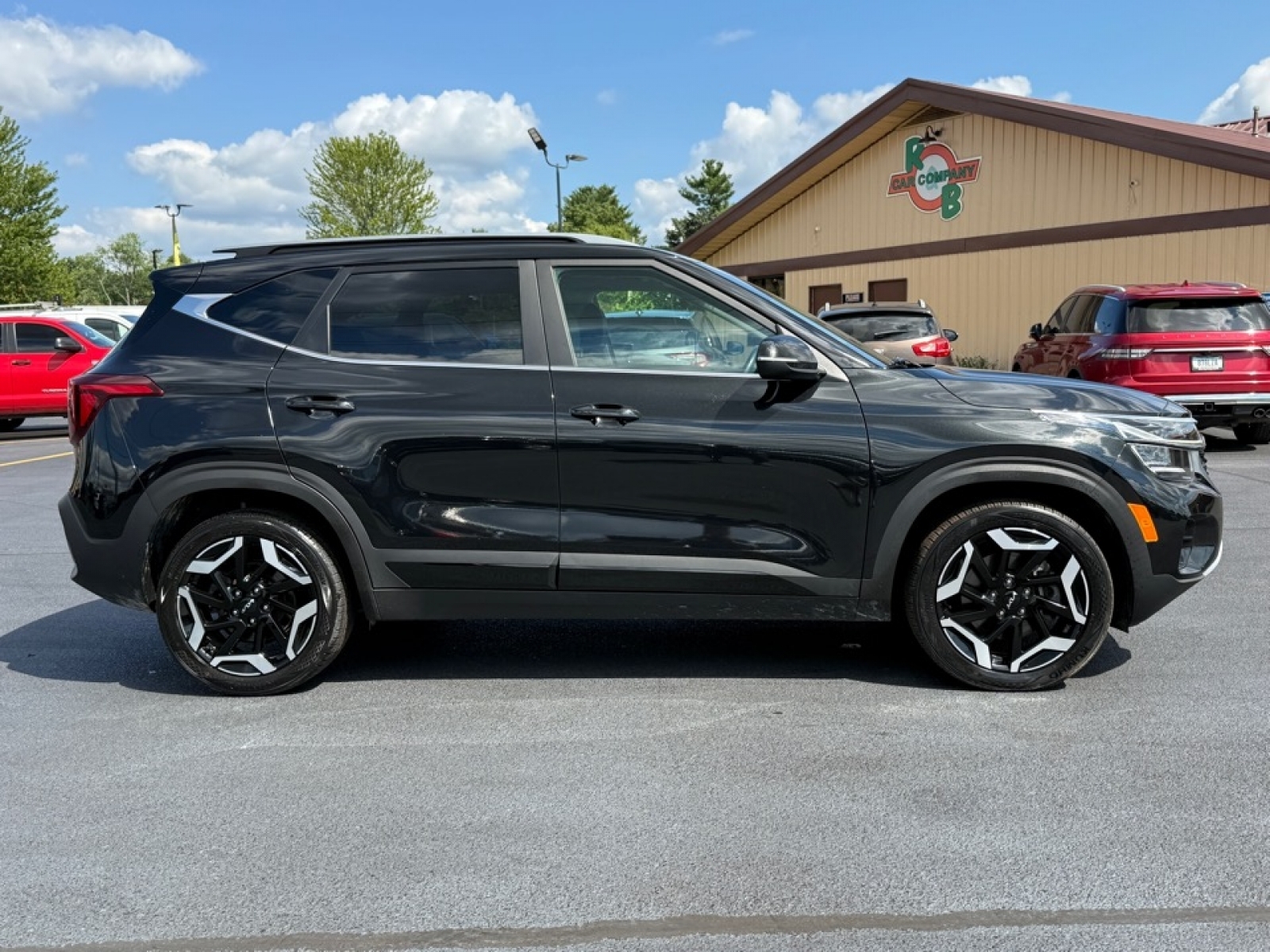 2024 Kia Seltos SX photo 7