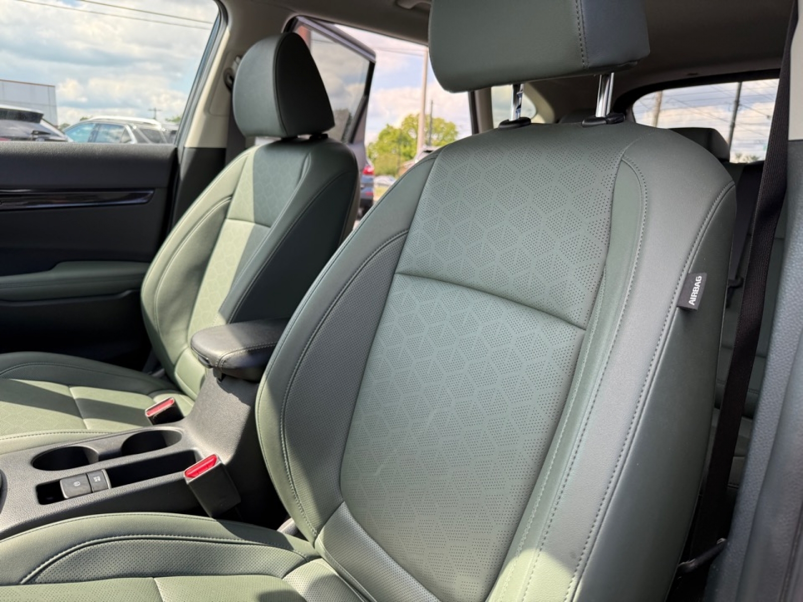 2024 Kia Seltos SX photo 14