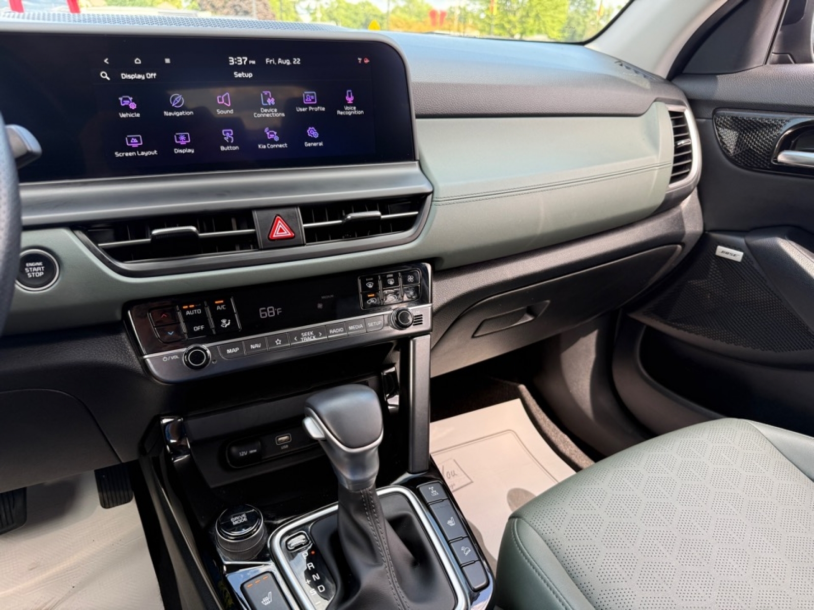 2024 Kia Seltos SX photo 28
