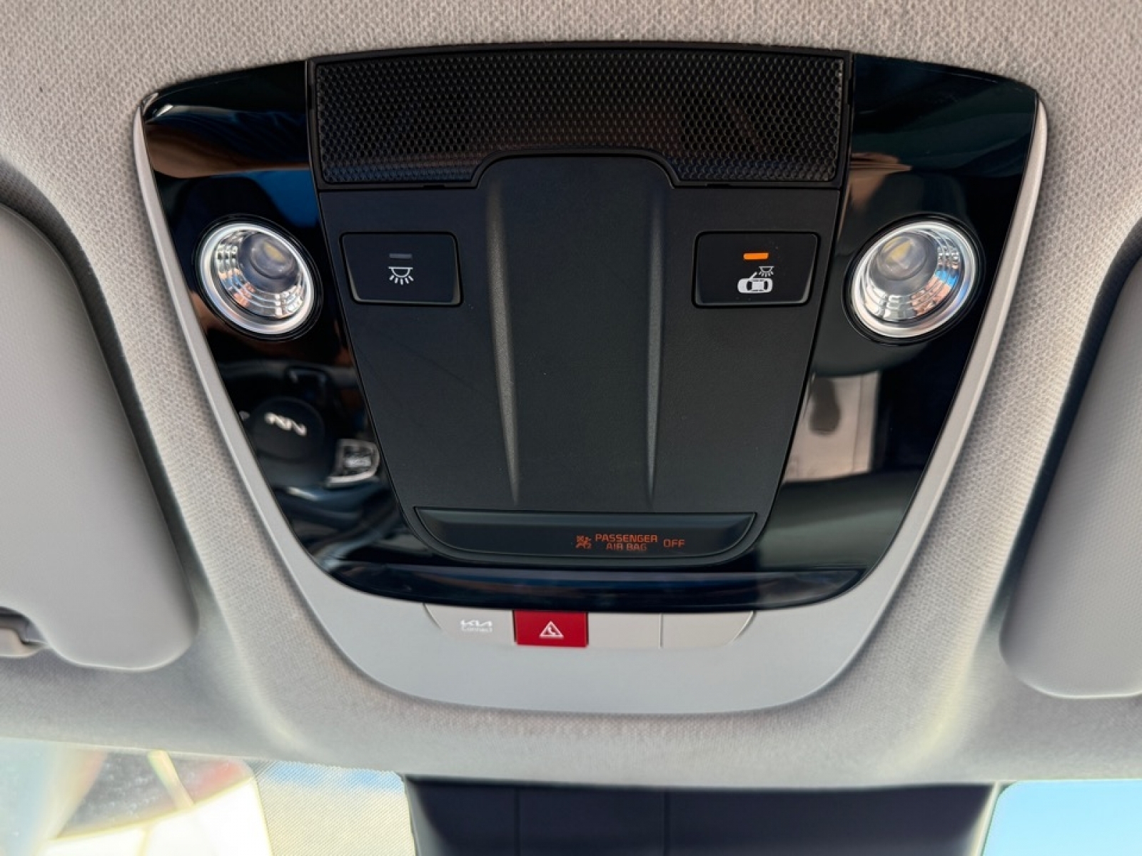 2024 Kia Seltos SX photo 30